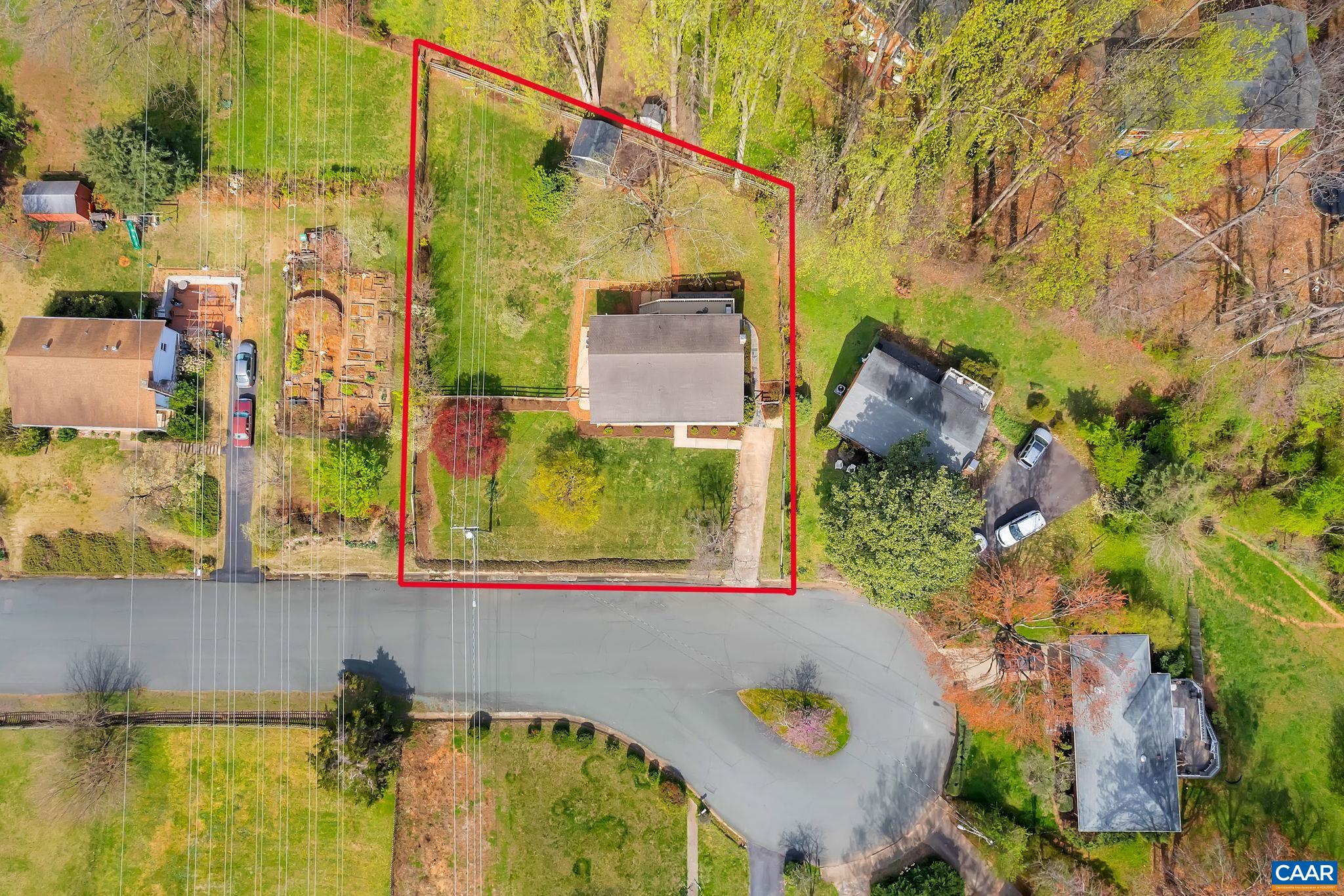 104 LINDA CT