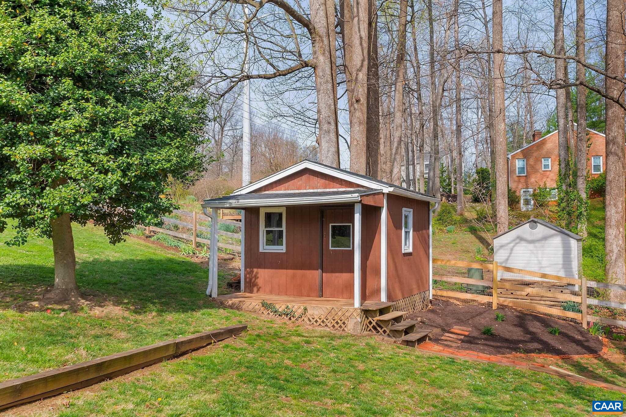 104 LINDA CT