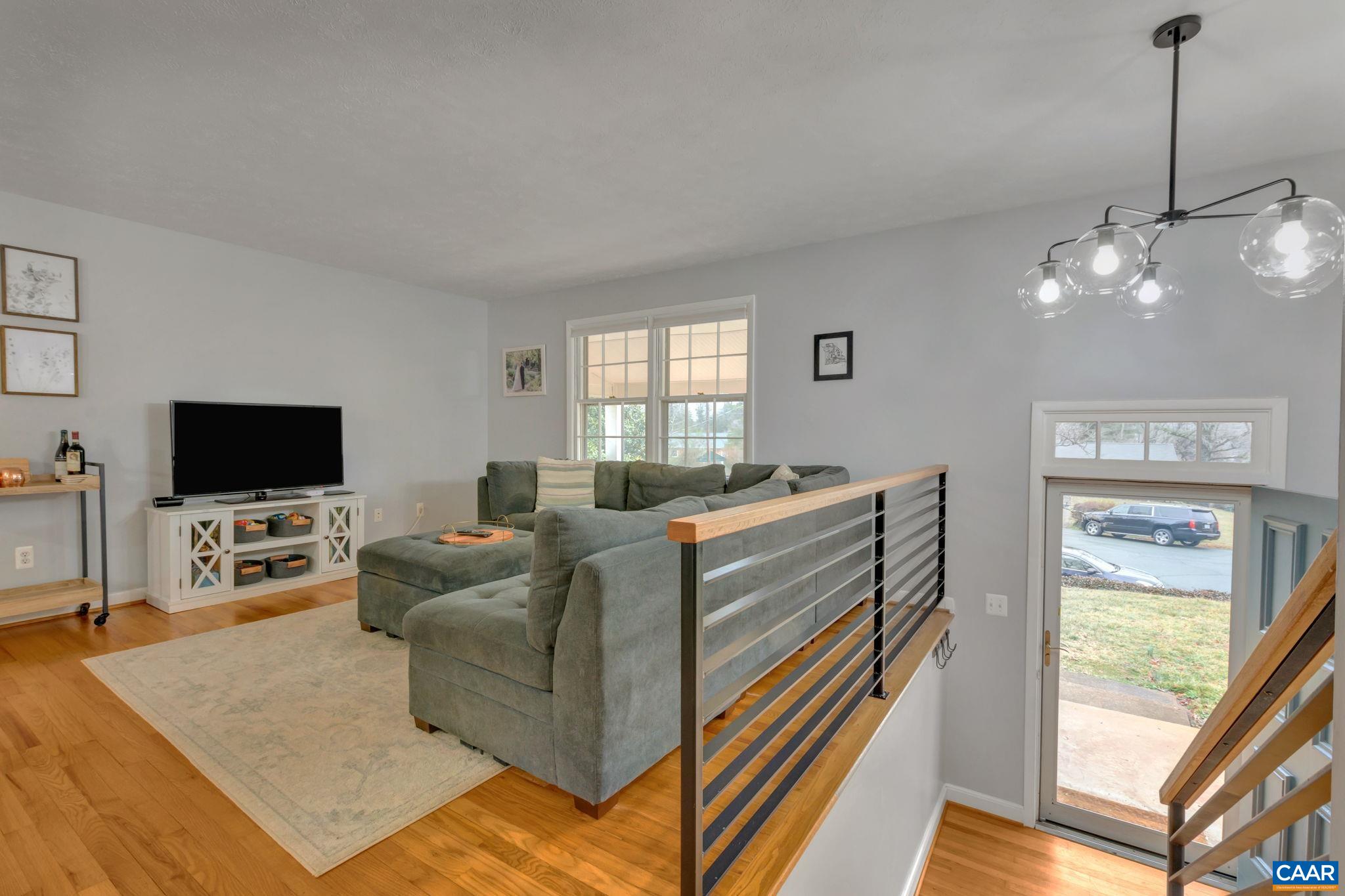 104 LINDA CT