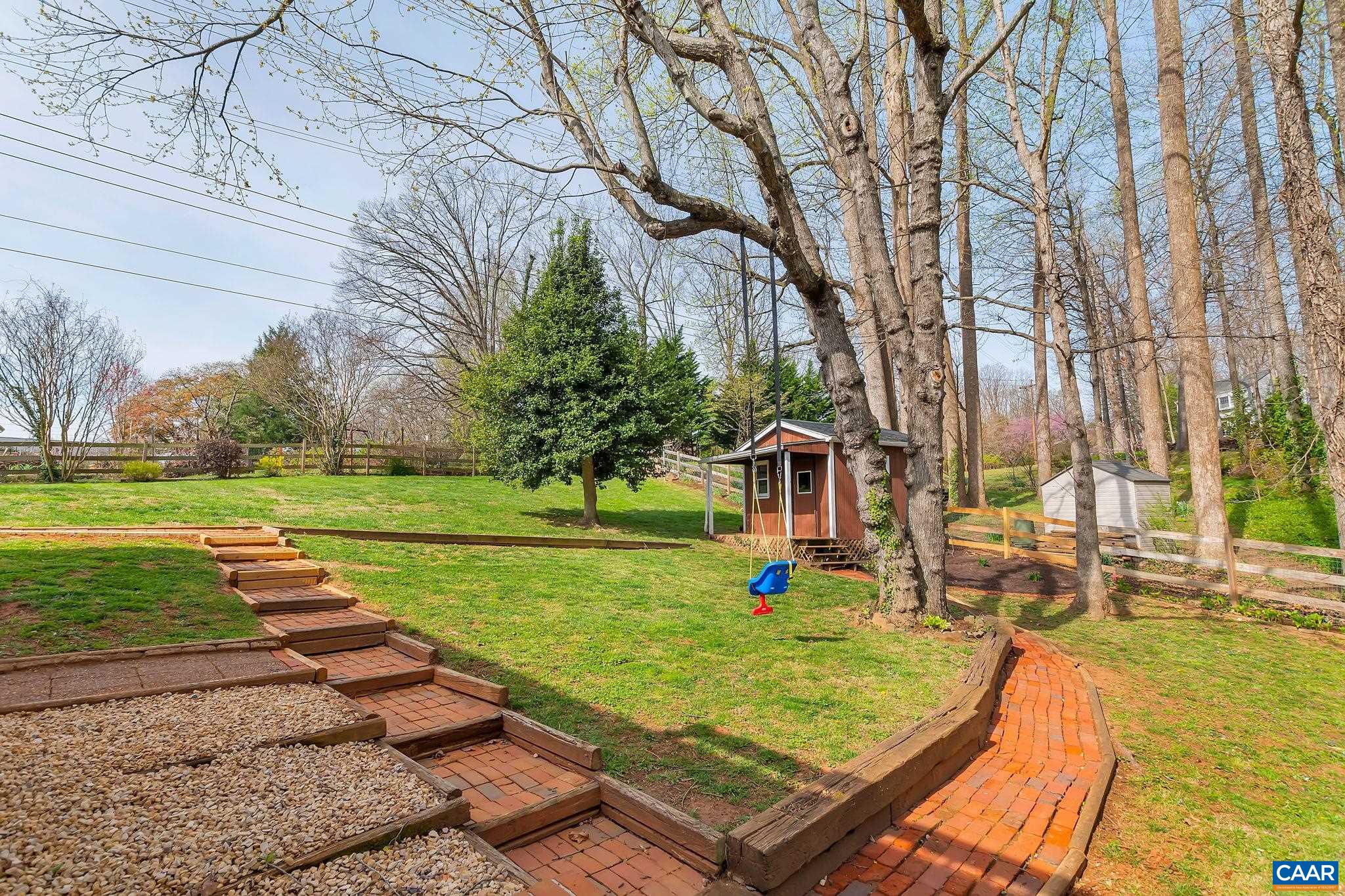 104 LINDA CT