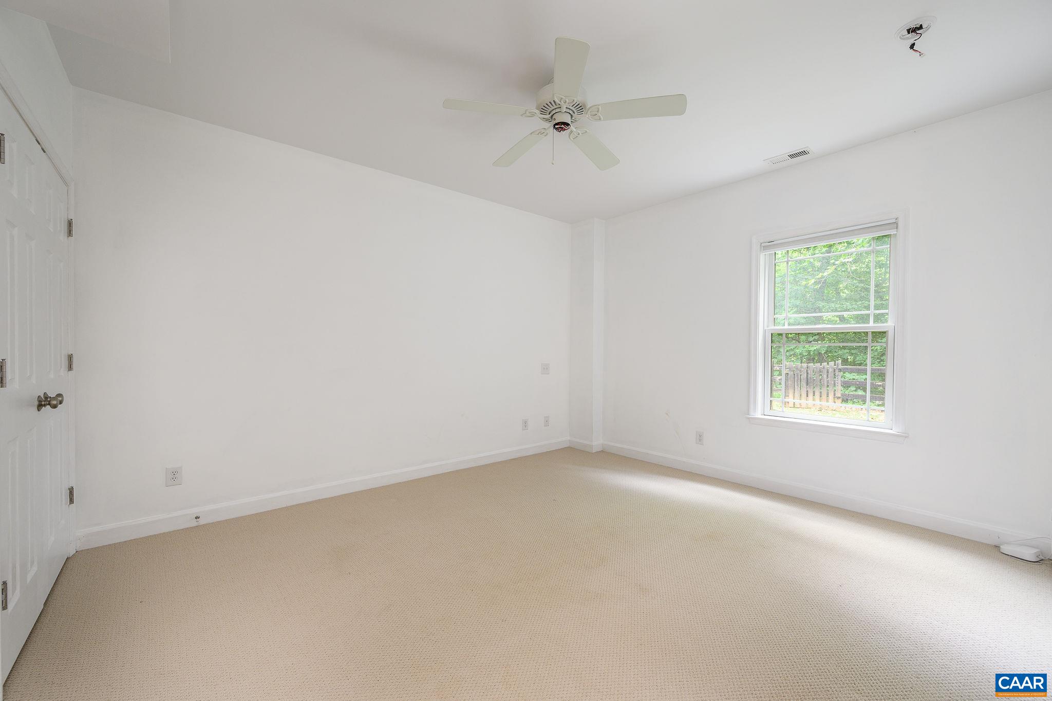 1241 LORING RUN