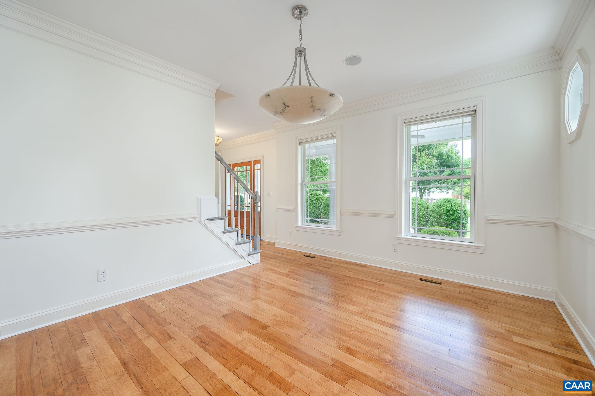 1241 LORING RUN