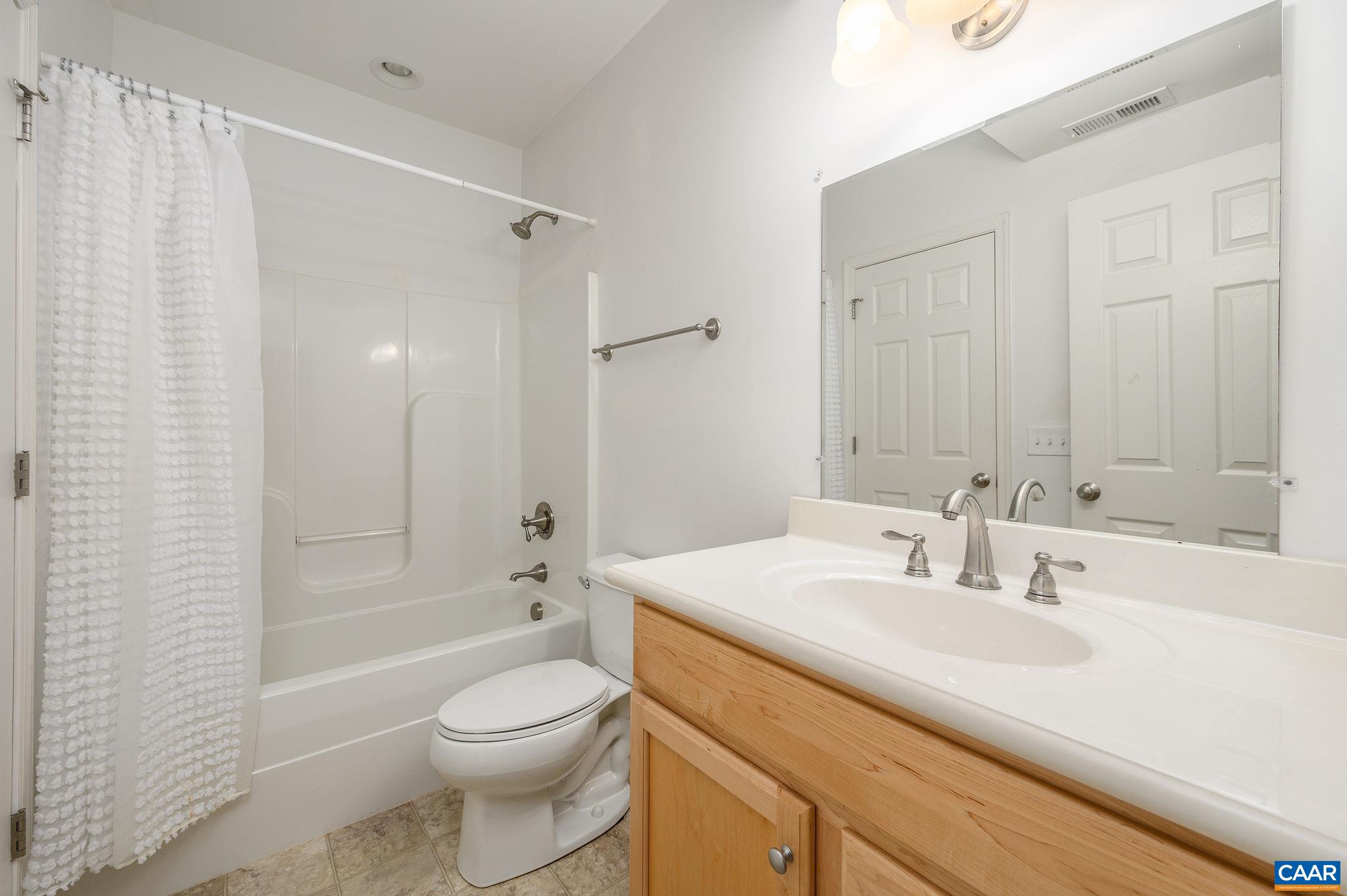 1241 LORING RUN