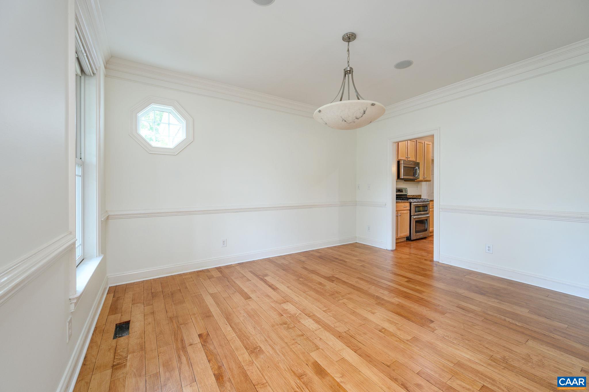 1241 LORING RUN
