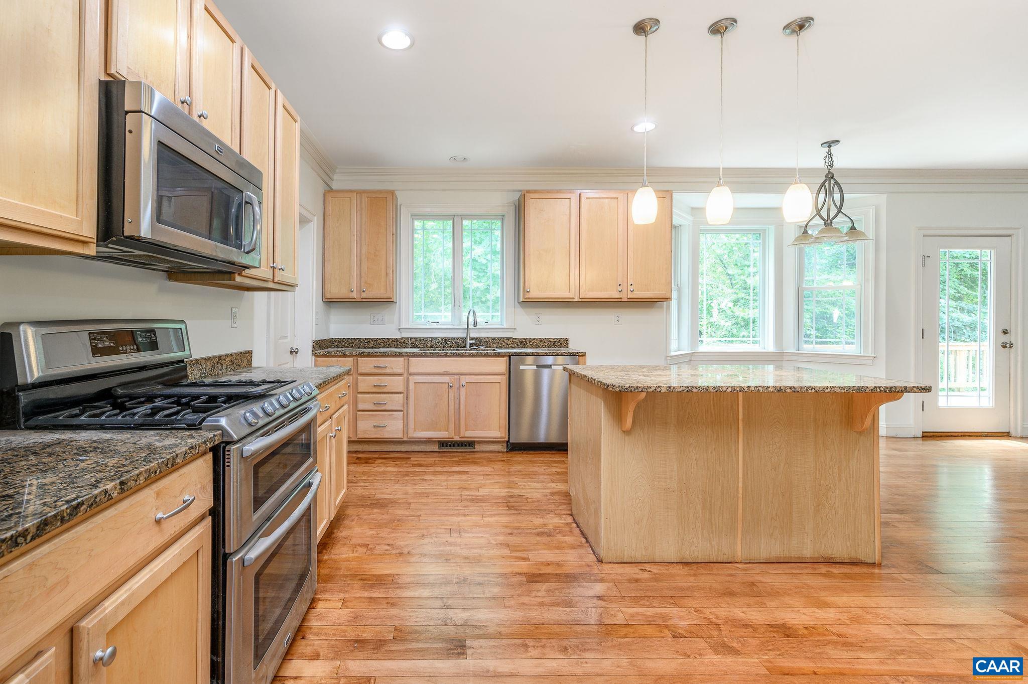 1241 LORING RUN