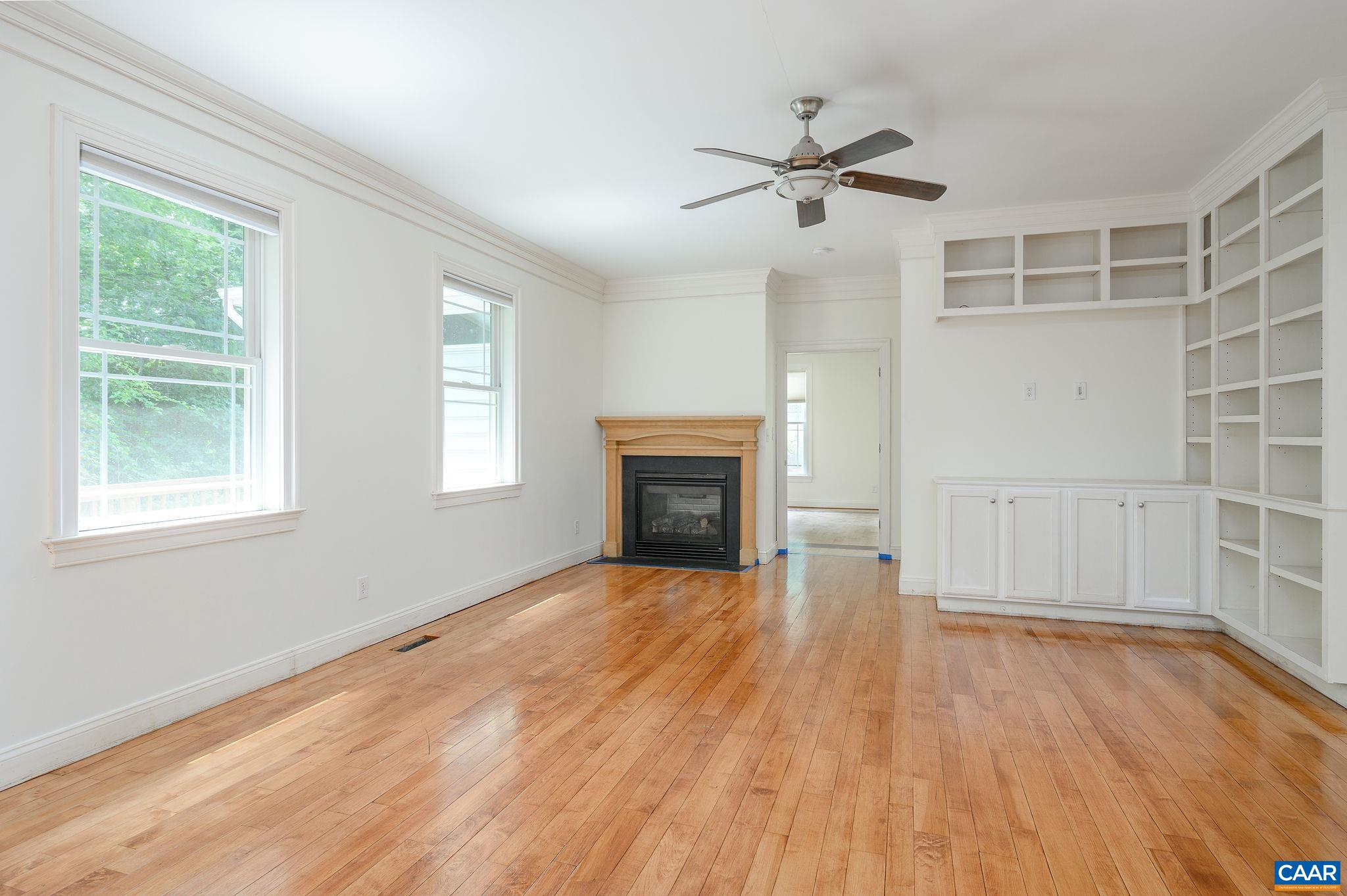 1241 LORING RUN