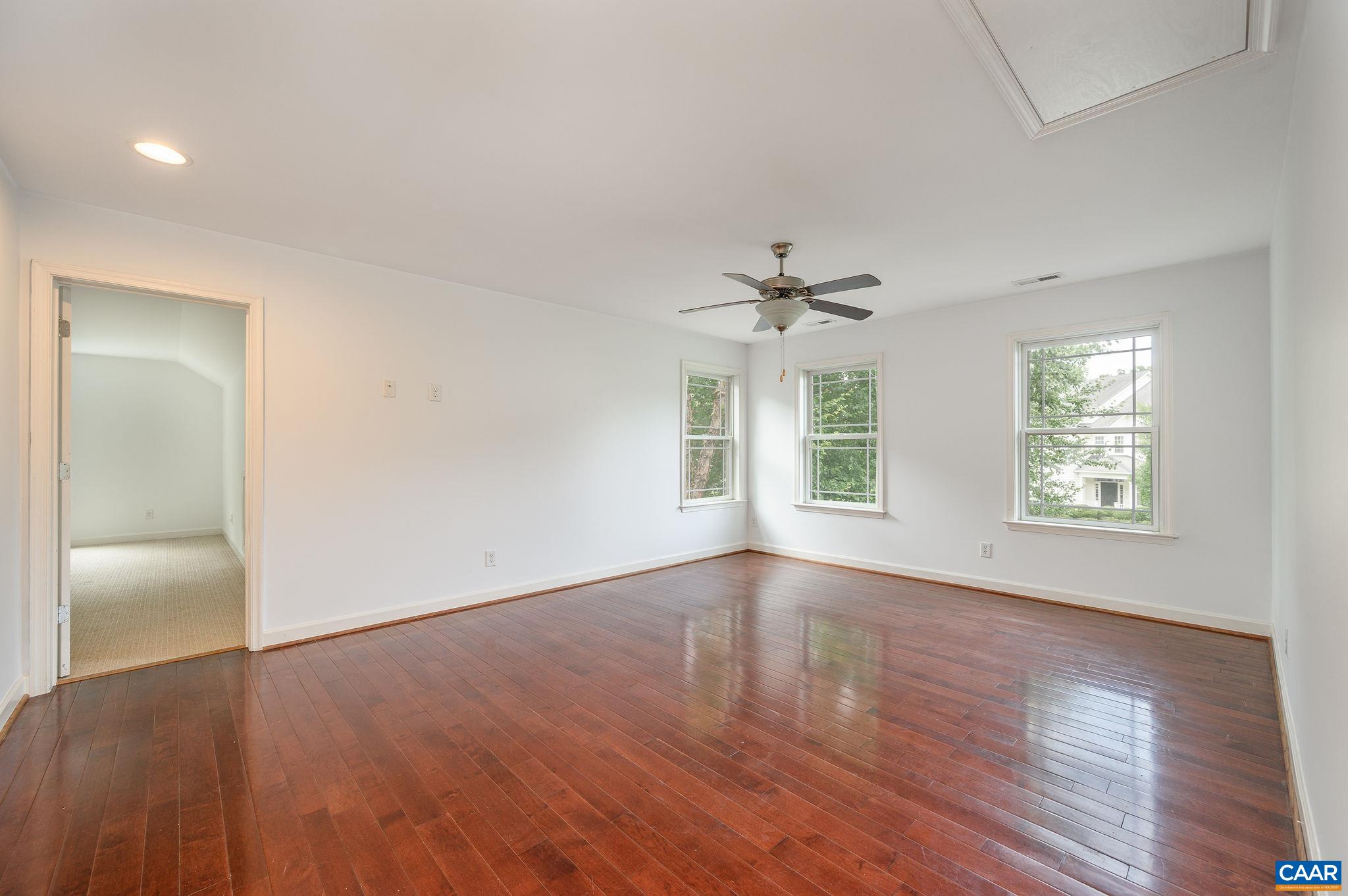 1241 LORING RUN