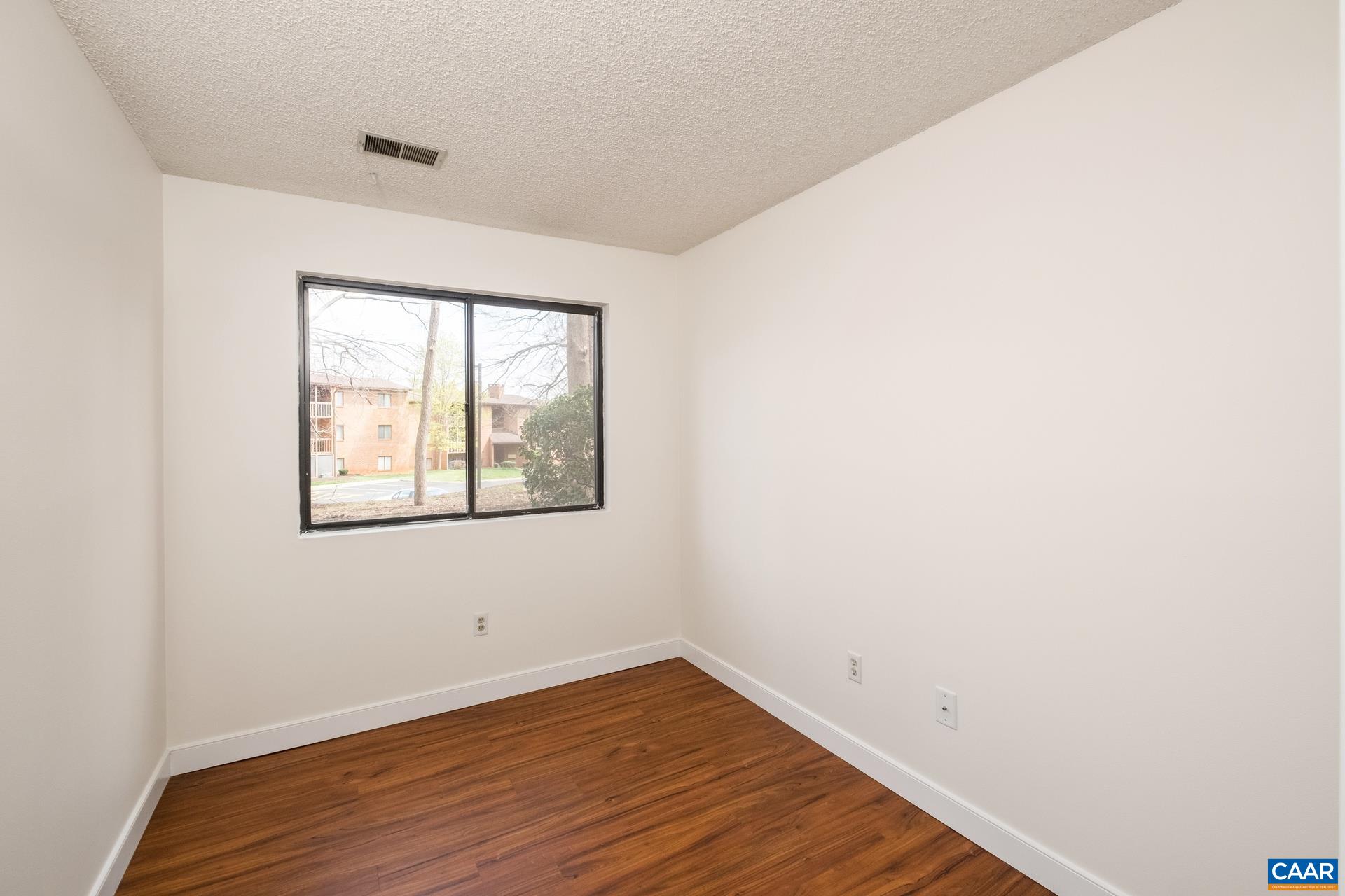 103 TURTLE CREEK RD Unit: 2