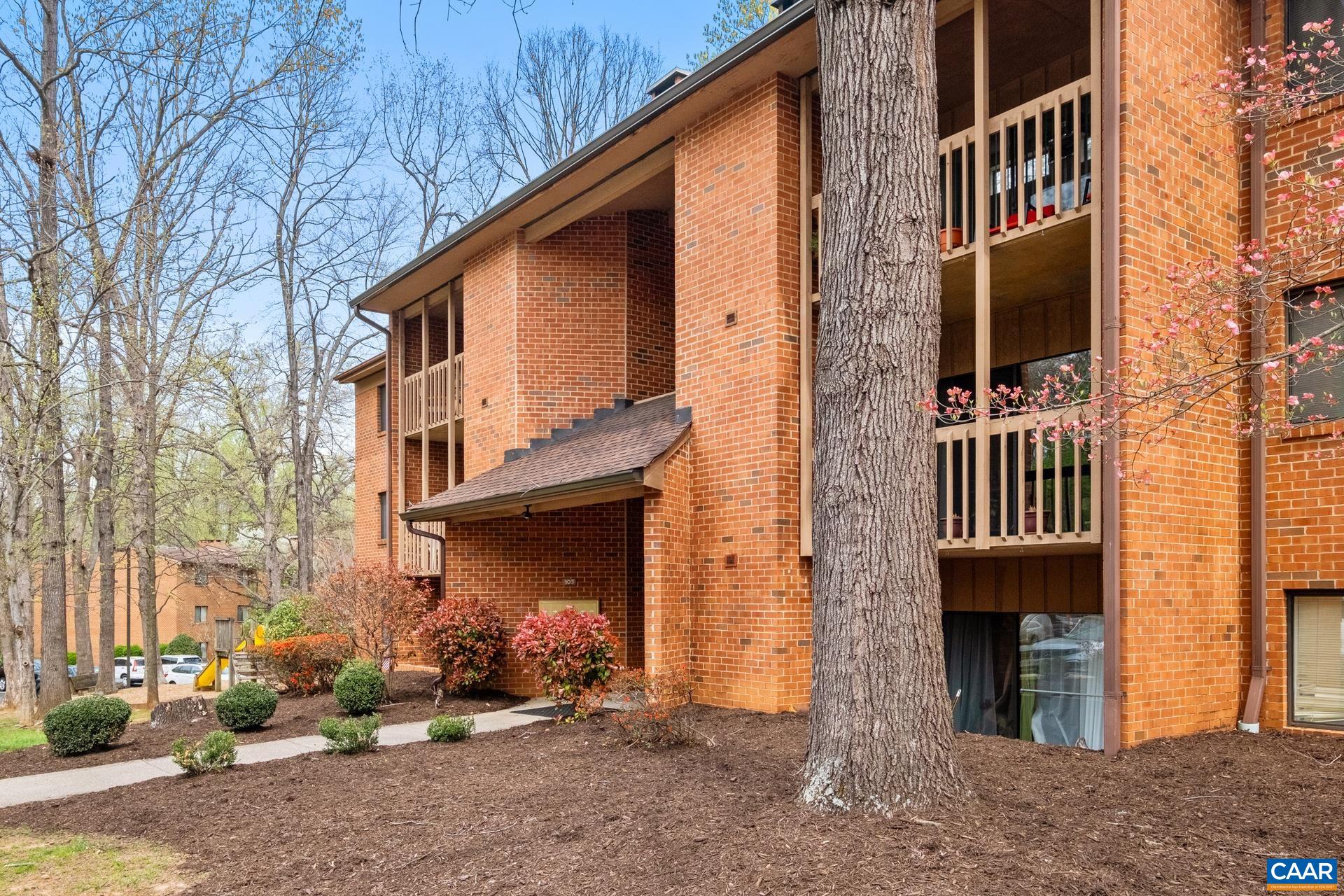 103 TURTLE CREEK RD Unit: 2