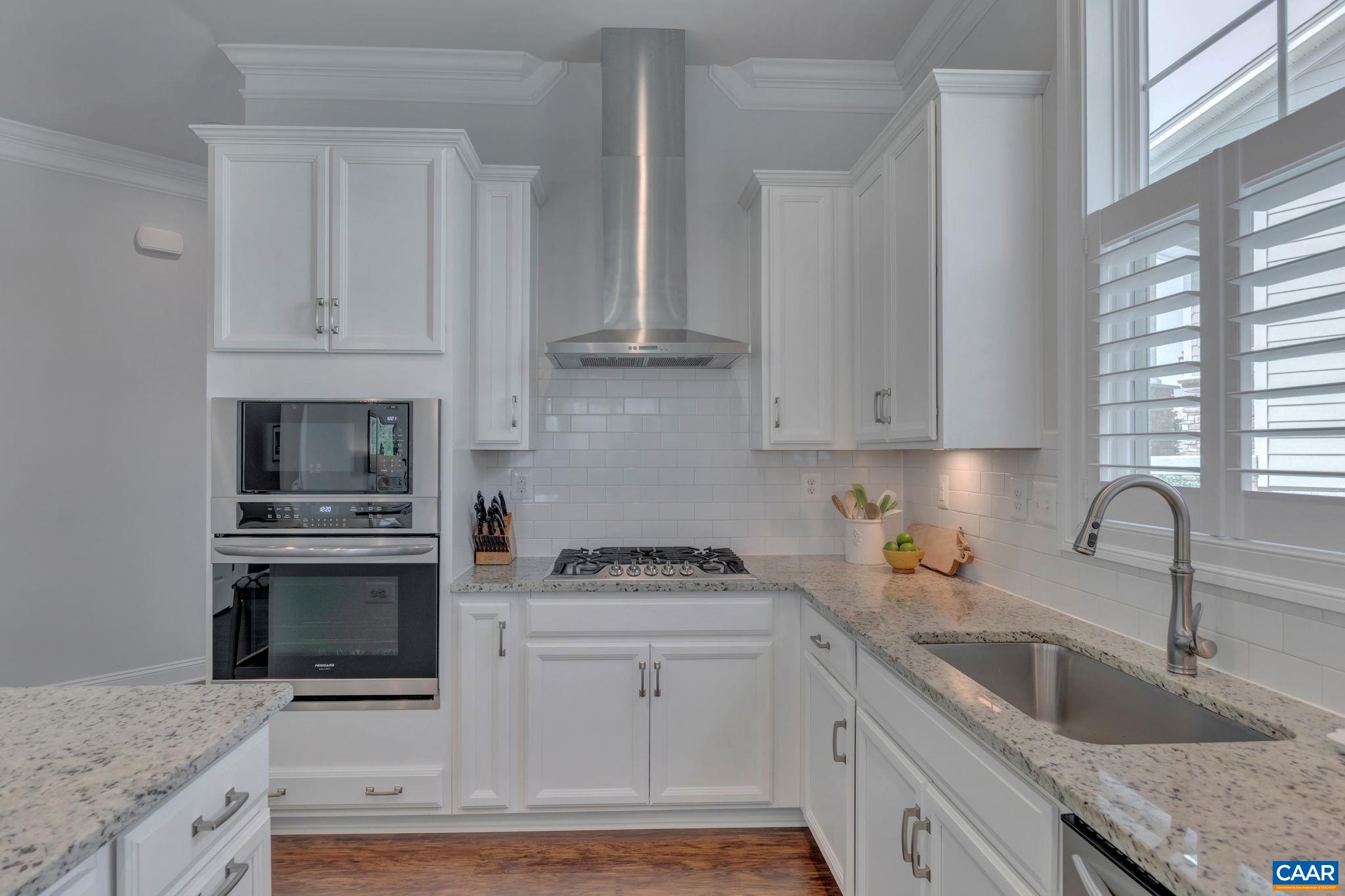 340 CLAIBOURNE RD