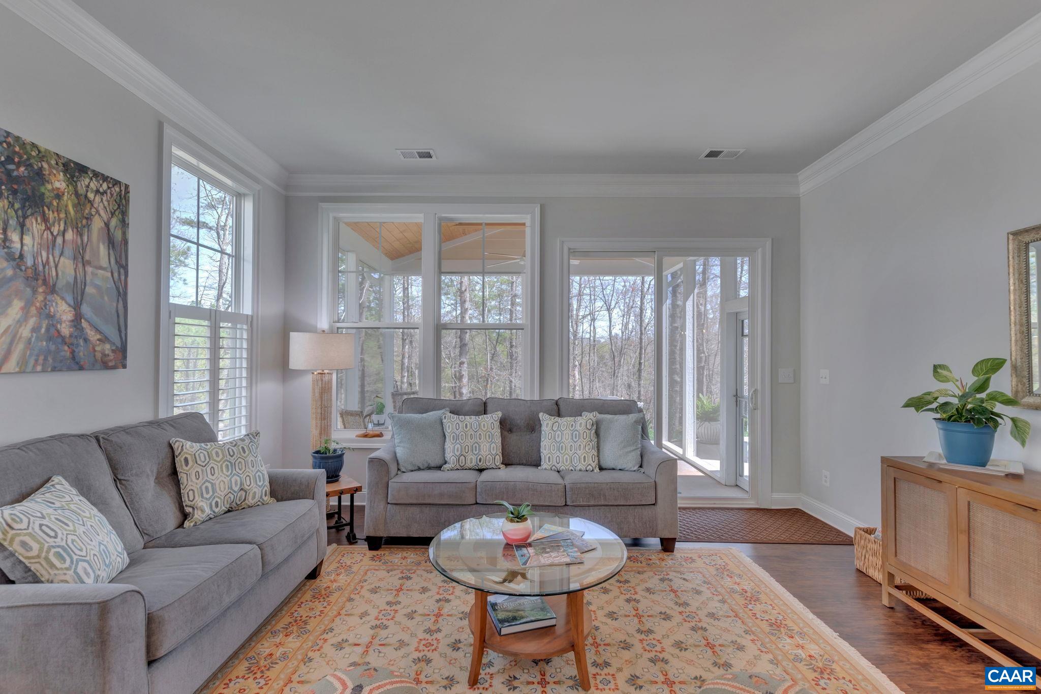 340 CLAIBOURNE RD