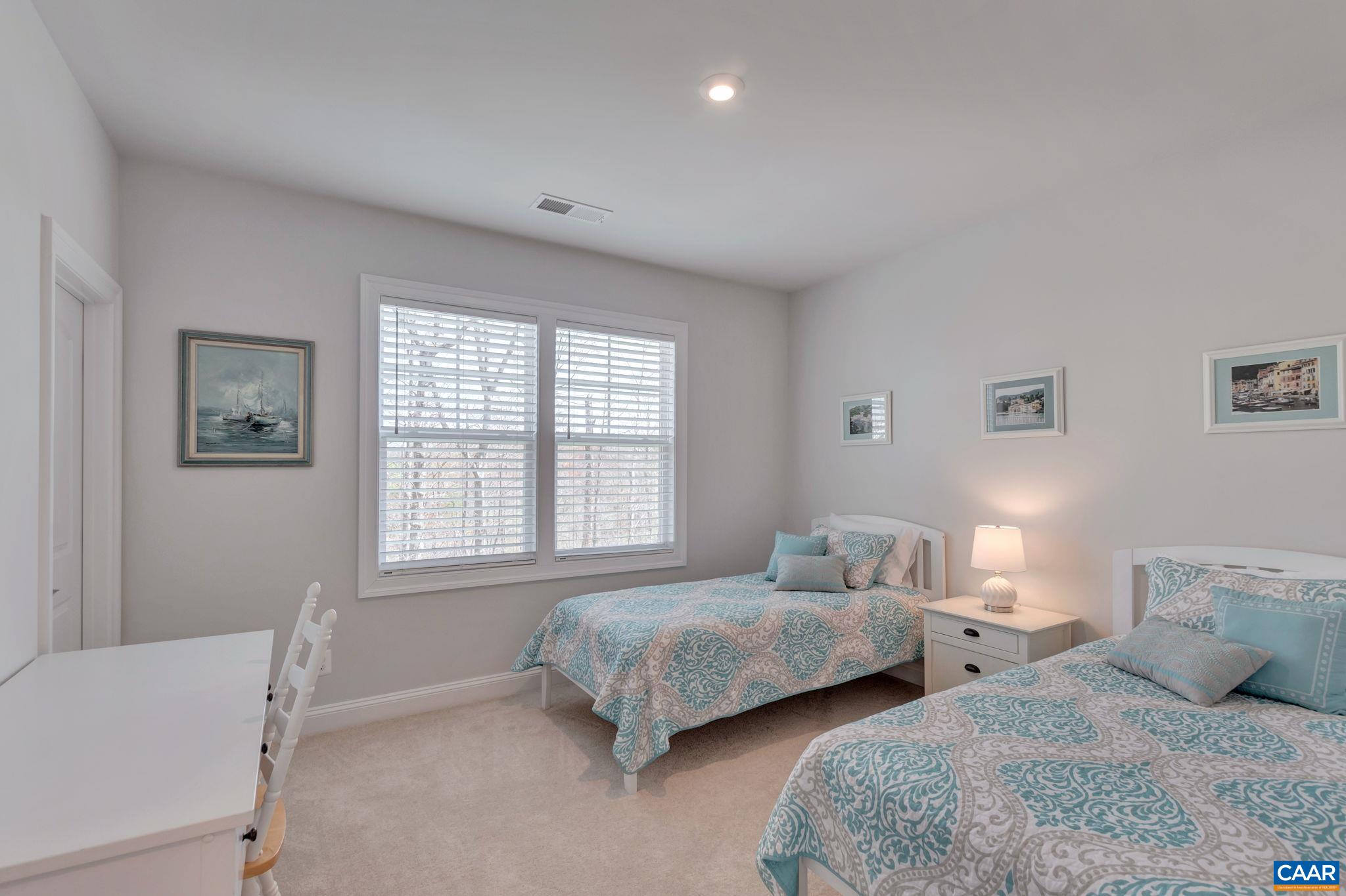 340 CLAIBOURNE RD