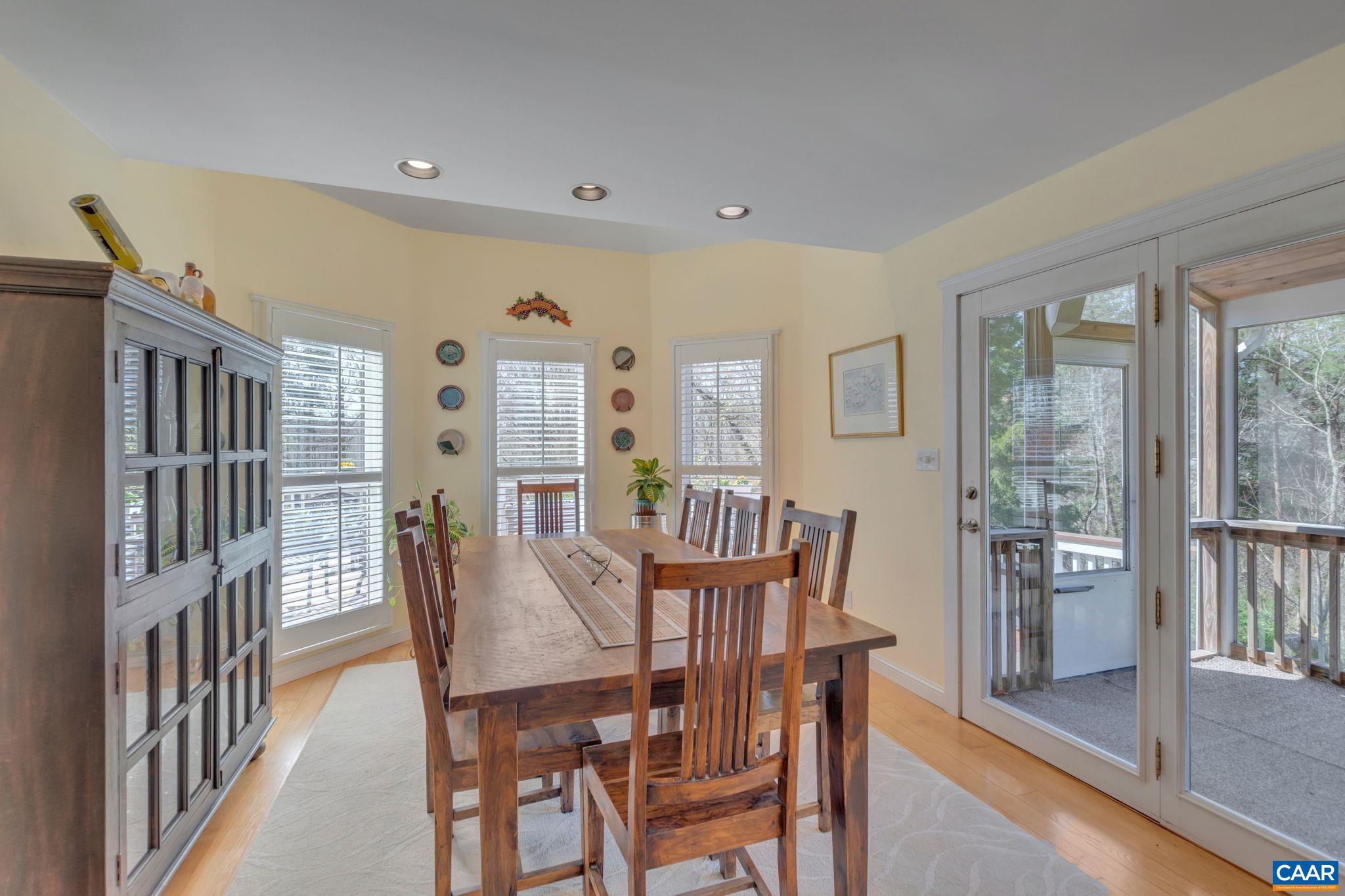 8368 BROOKSVILLE RD