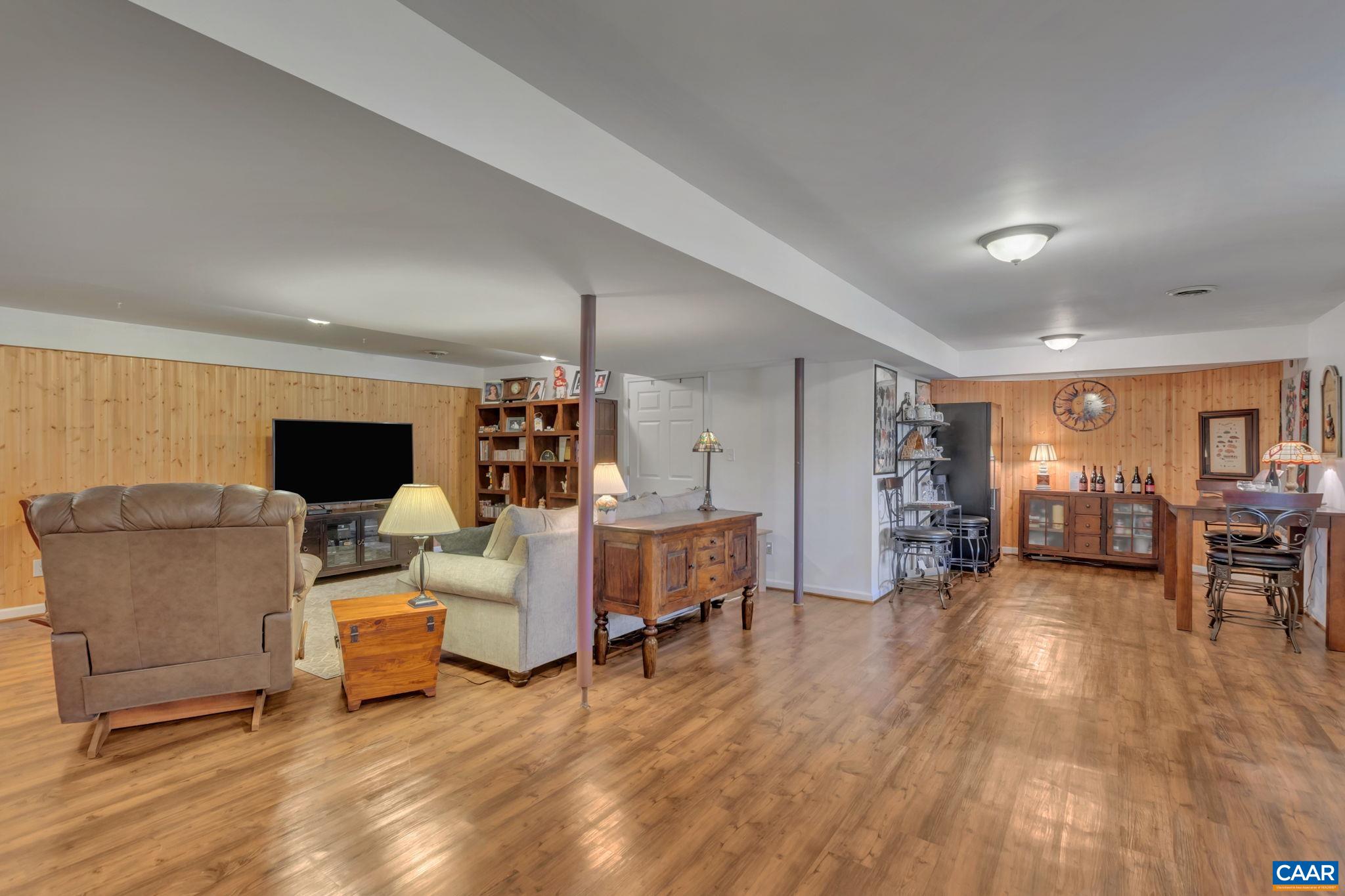 8368 BROOKSVILLE RD