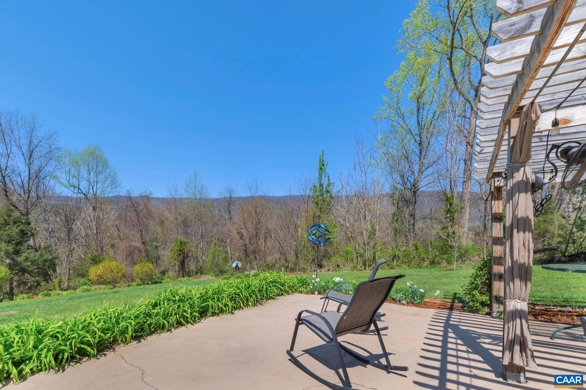 8368 BROOKSVILLE RD