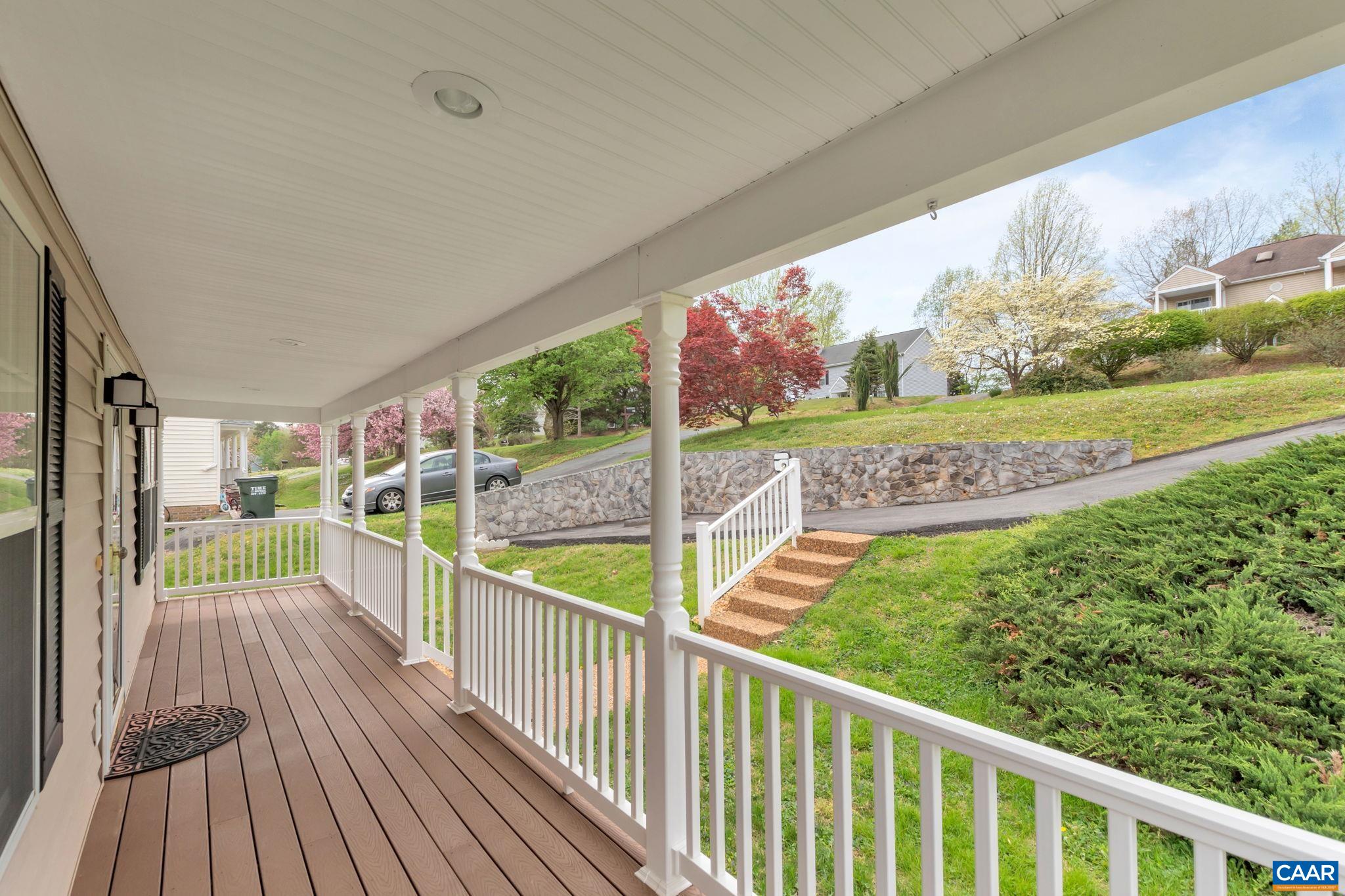 209 LARKSPUR WAY