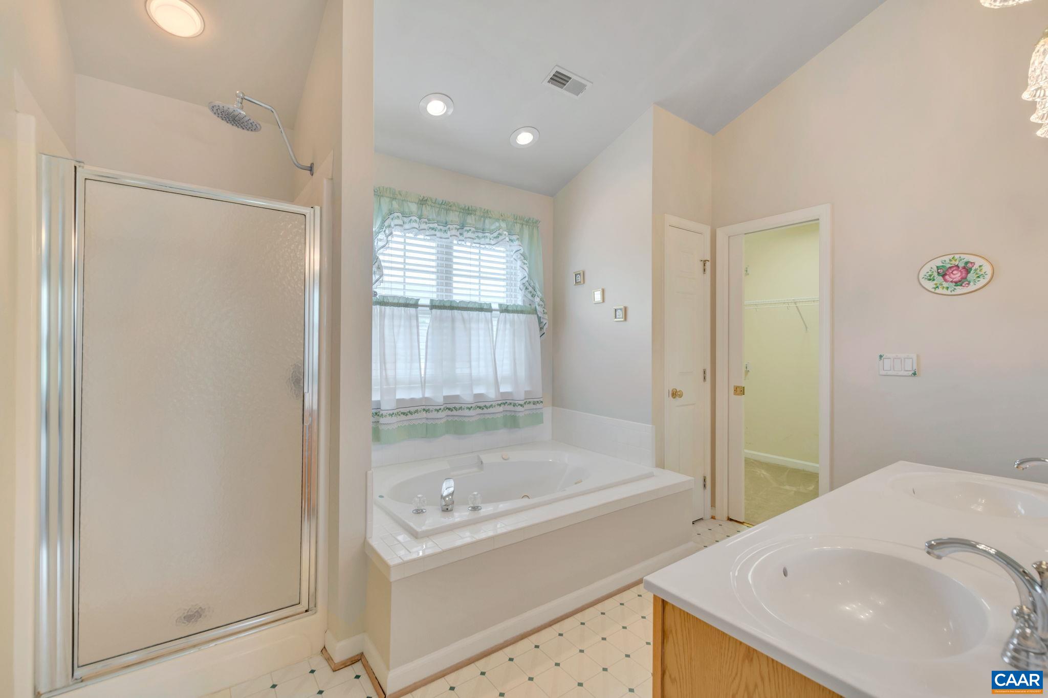 209 LARKSPUR WAY