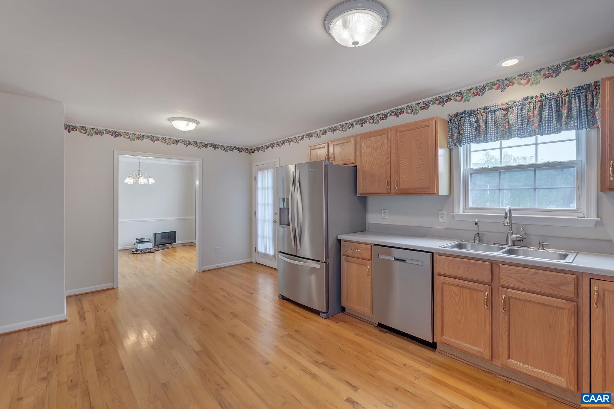 209 LARKSPUR WAY