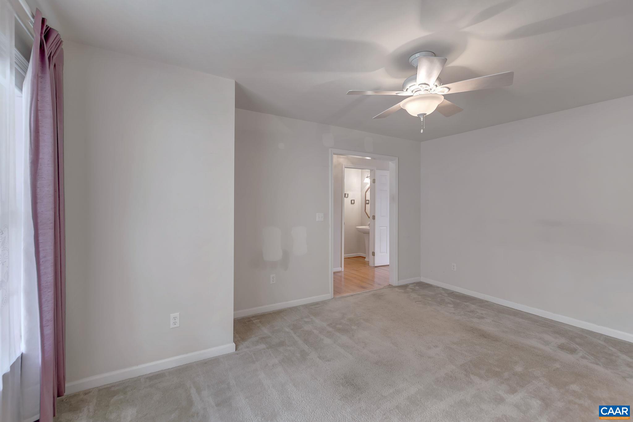209 LARKSPUR WAY