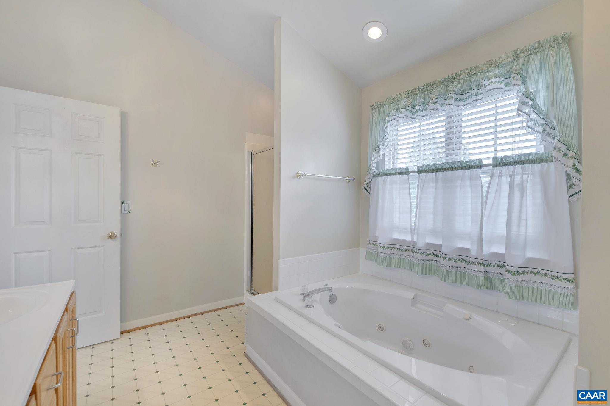 209 LARKSPUR WAY
