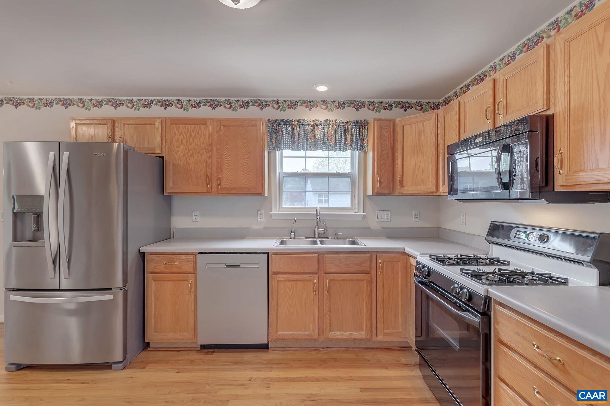 209 LARKSPUR WAY