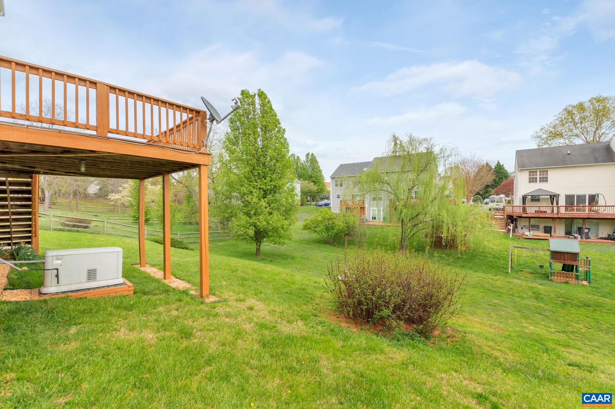 209 LARKSPUR WAY
