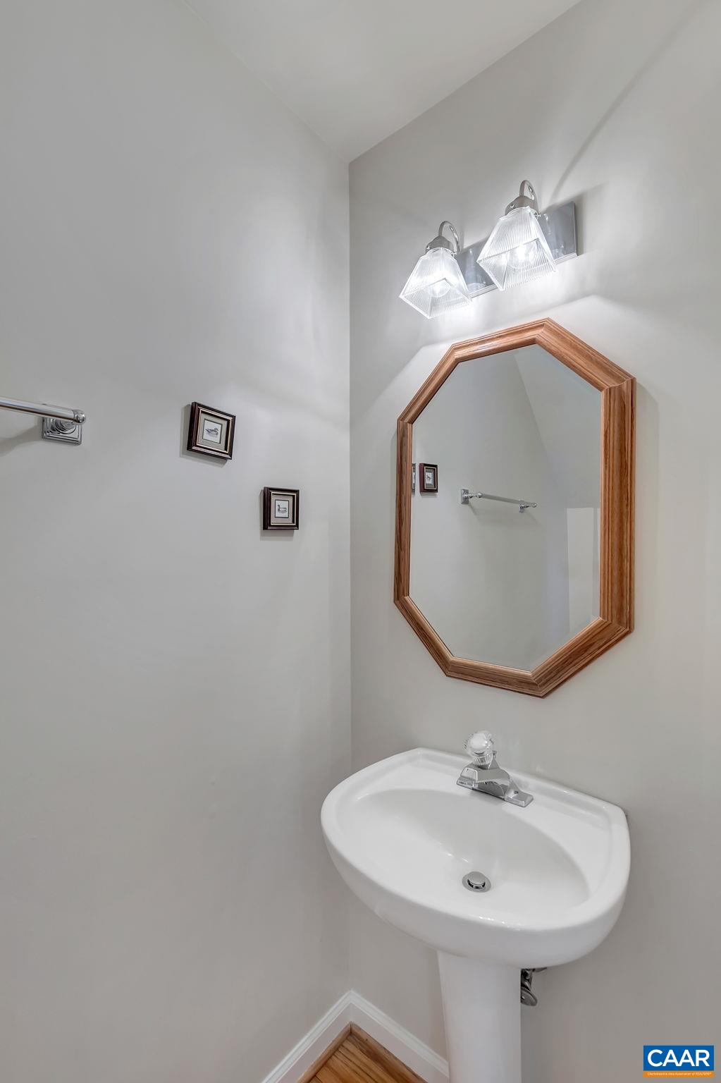 209 LARKSPUR WAY