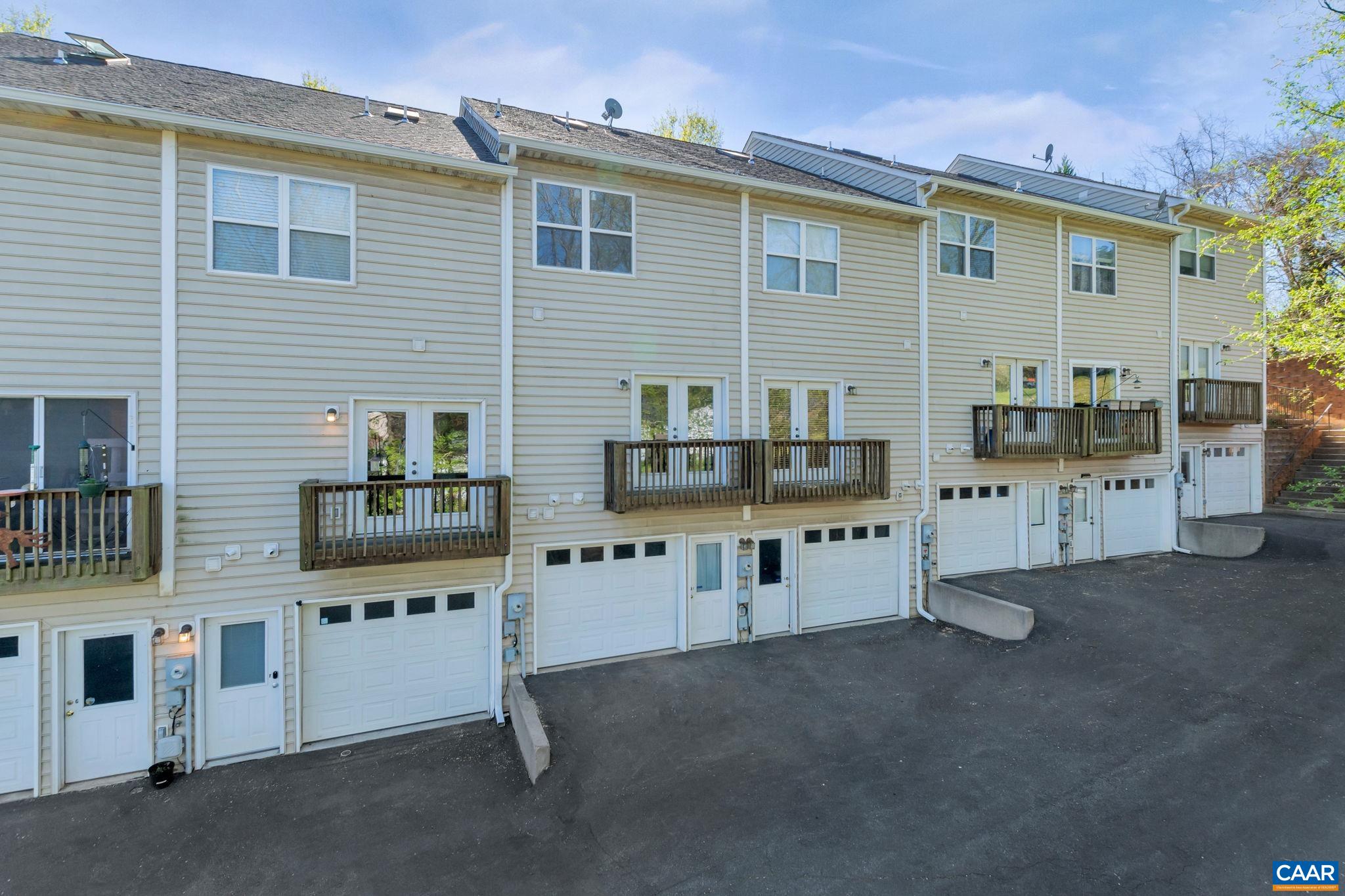 1103 DRUID AVE