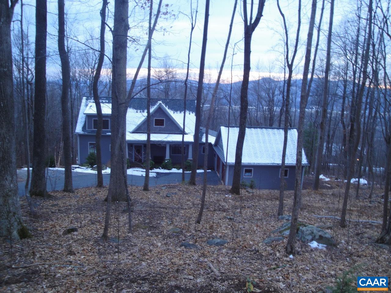 1716 BLACK WALNUT DR
