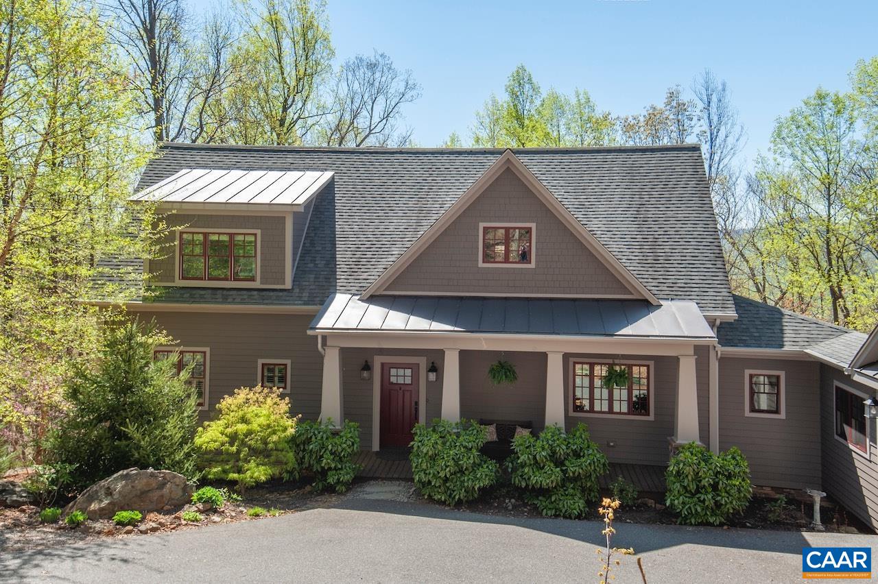 1716 BLACK WALNUT DR