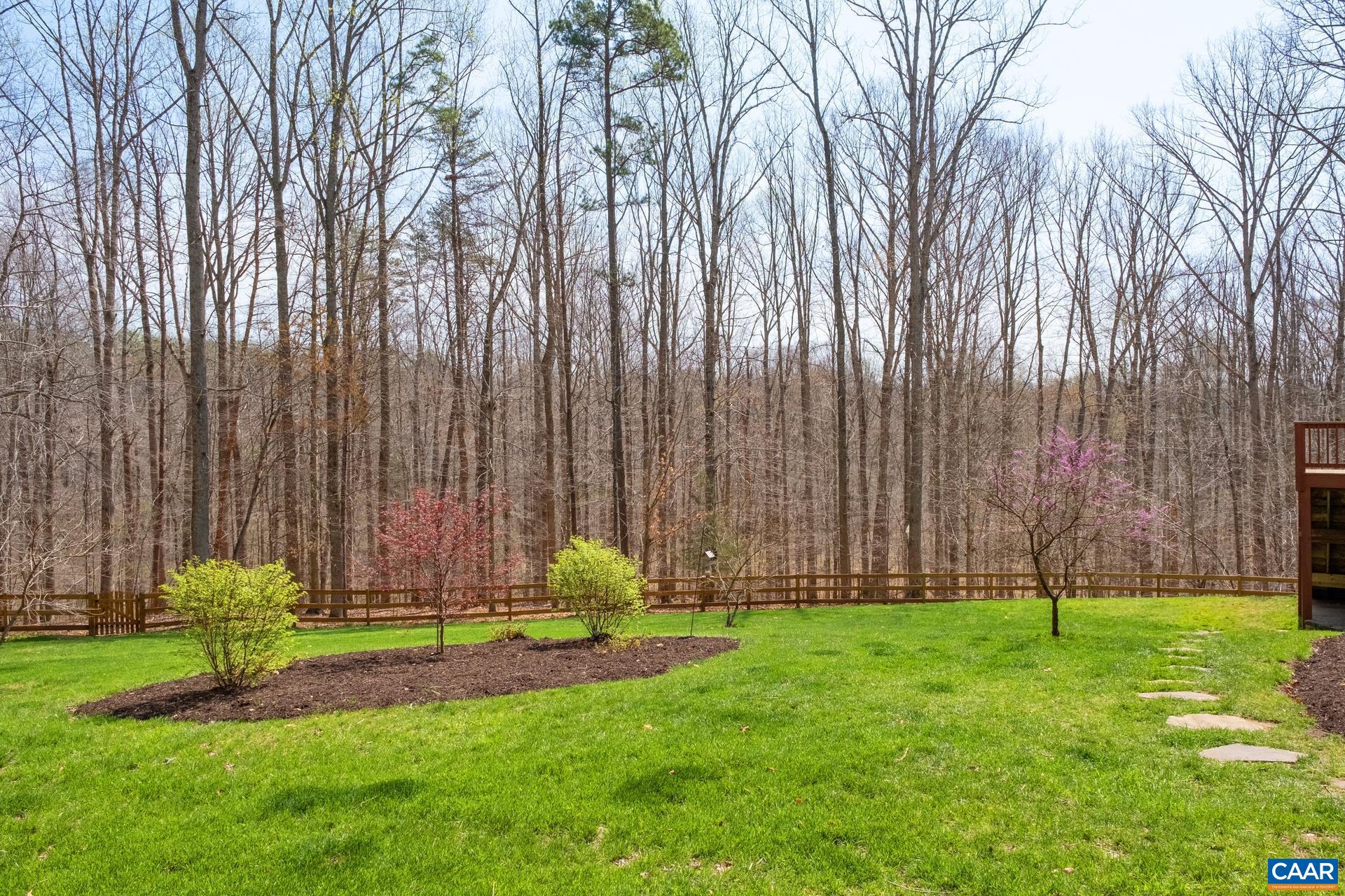 5035 MEADOWLARK CT