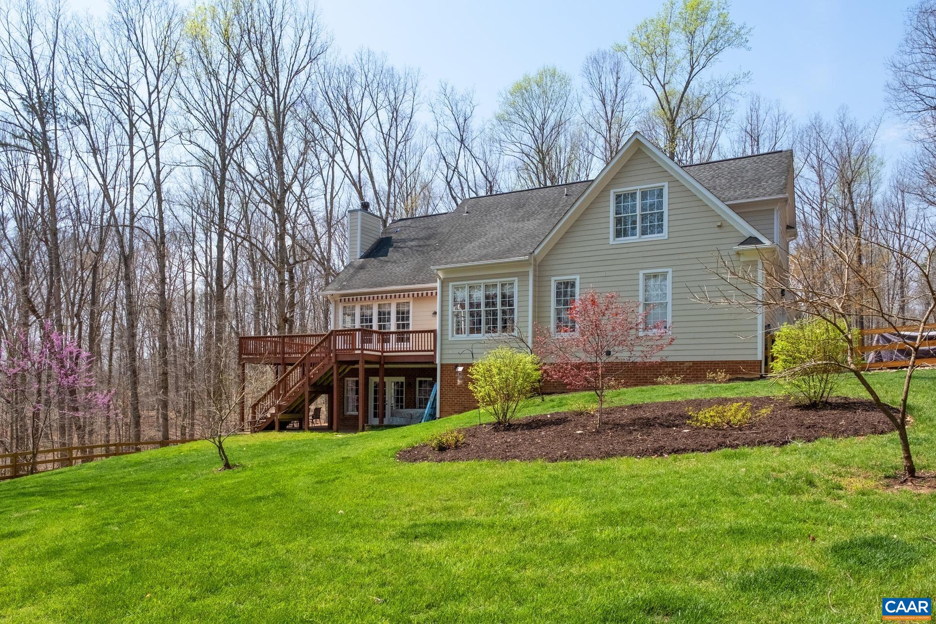5035 MEADOWLARK CT