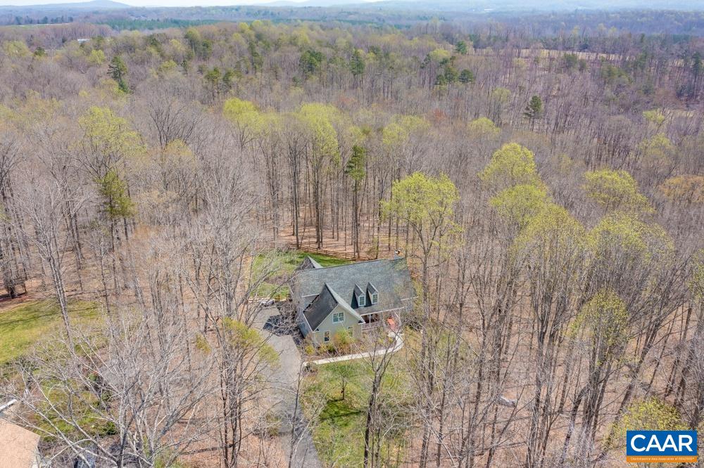 5035 MEADOWLARK CT