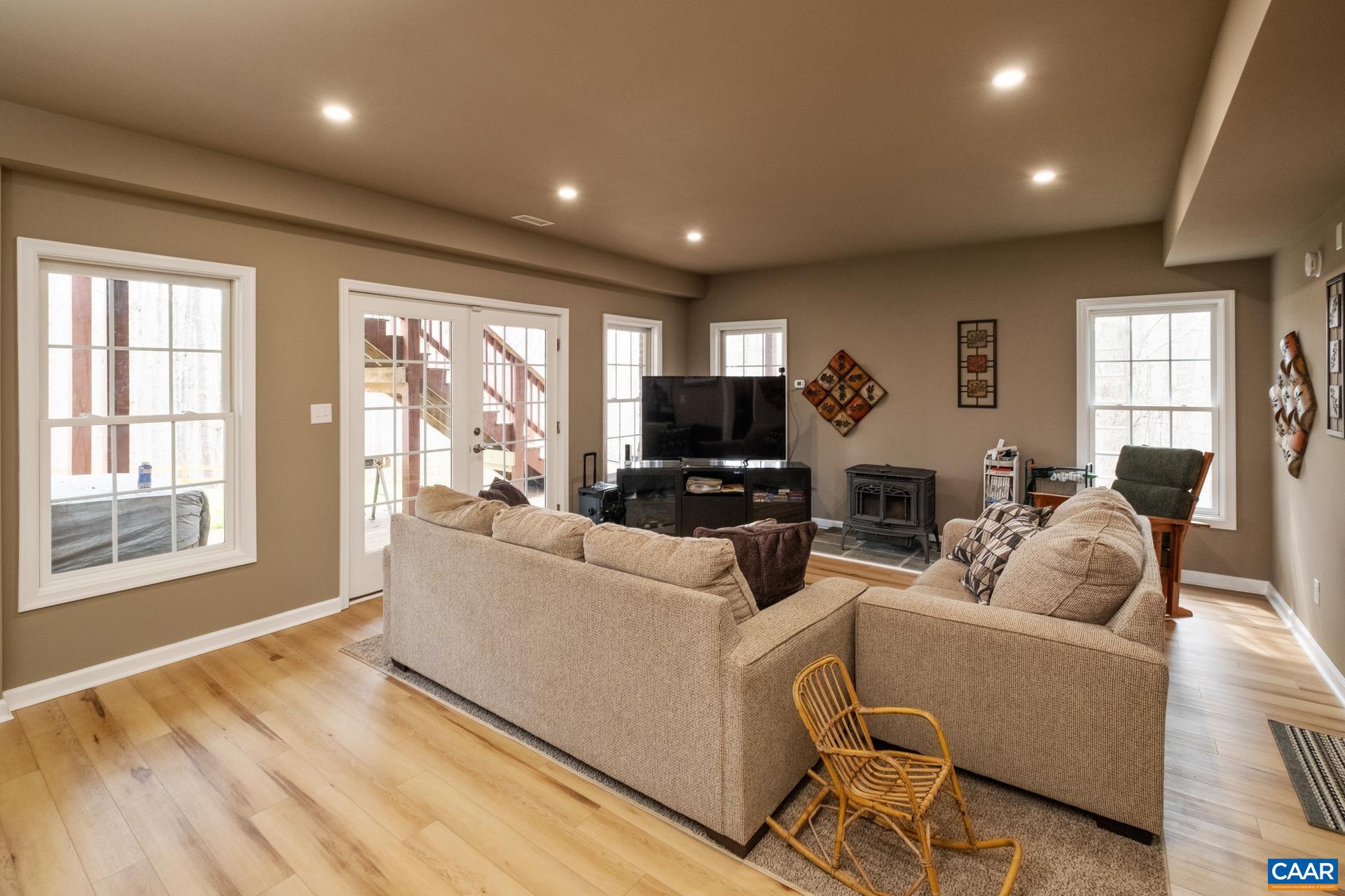 5035 MEADOWLARK CT