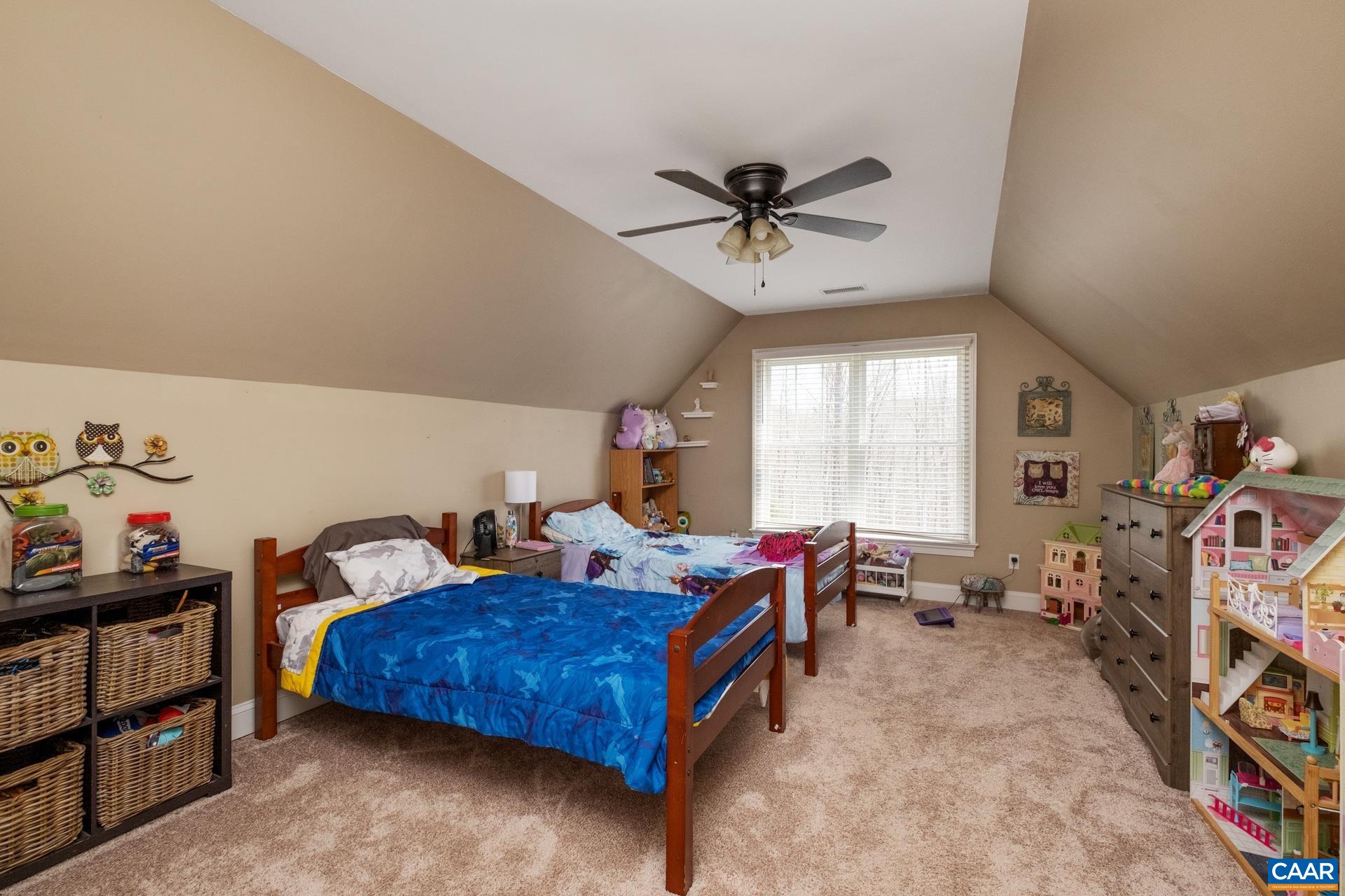 5035 MEADOWLARK CT