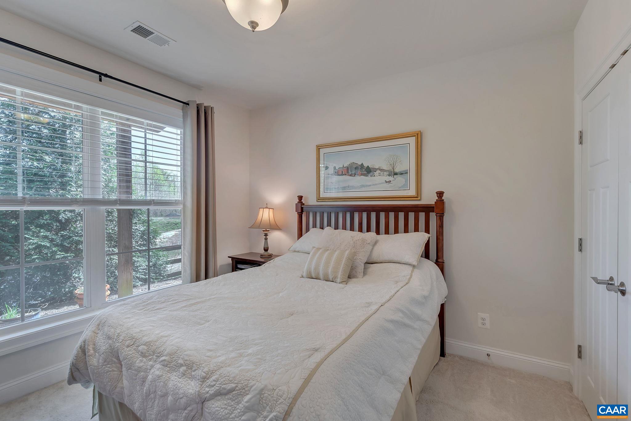 2906 TEMPLEHOF CT