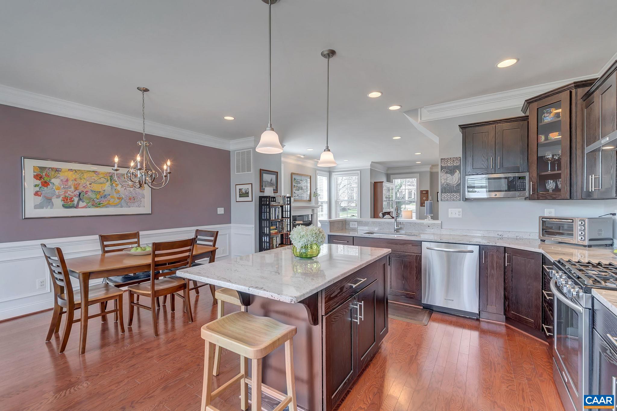 2906 TEMPLEHOF CT