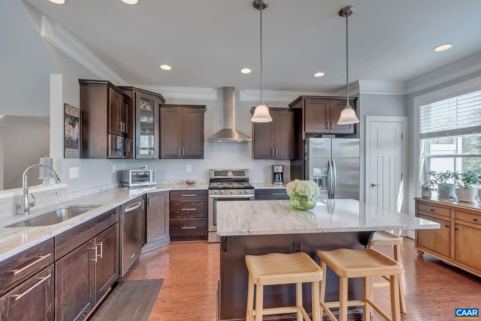 2906 TEMPLEHOF CT