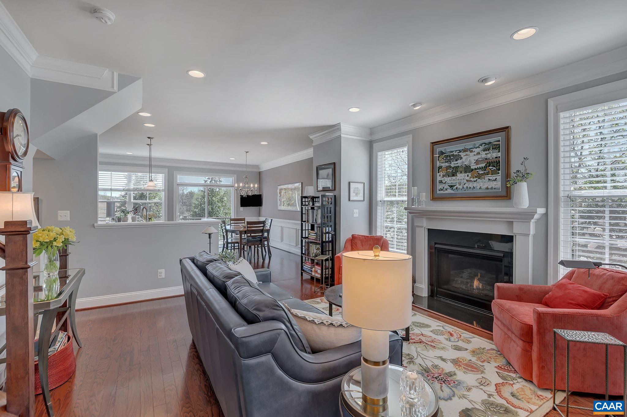 2906 TEMPLEHOF CT