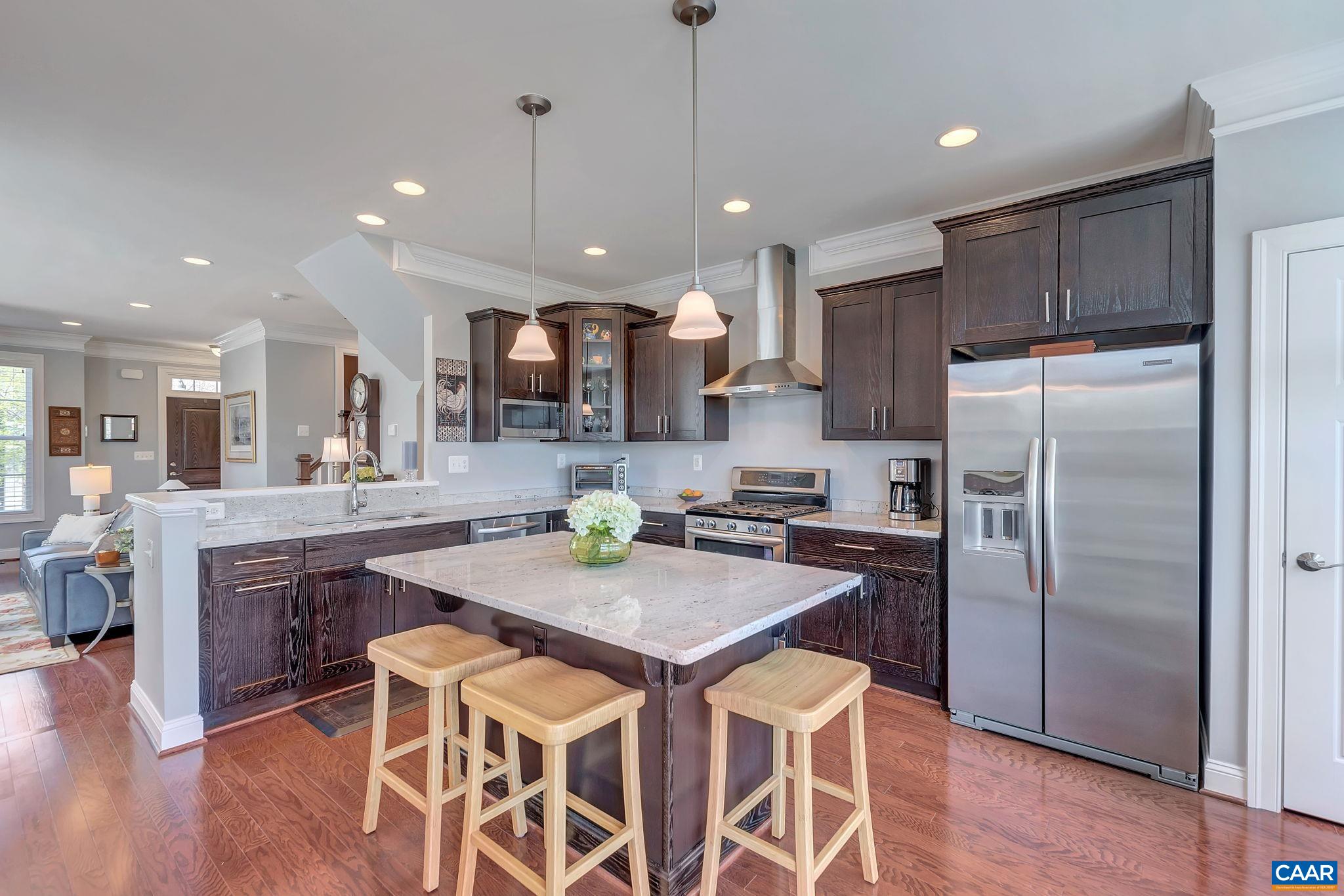 2906 TEMPLEHOF CT