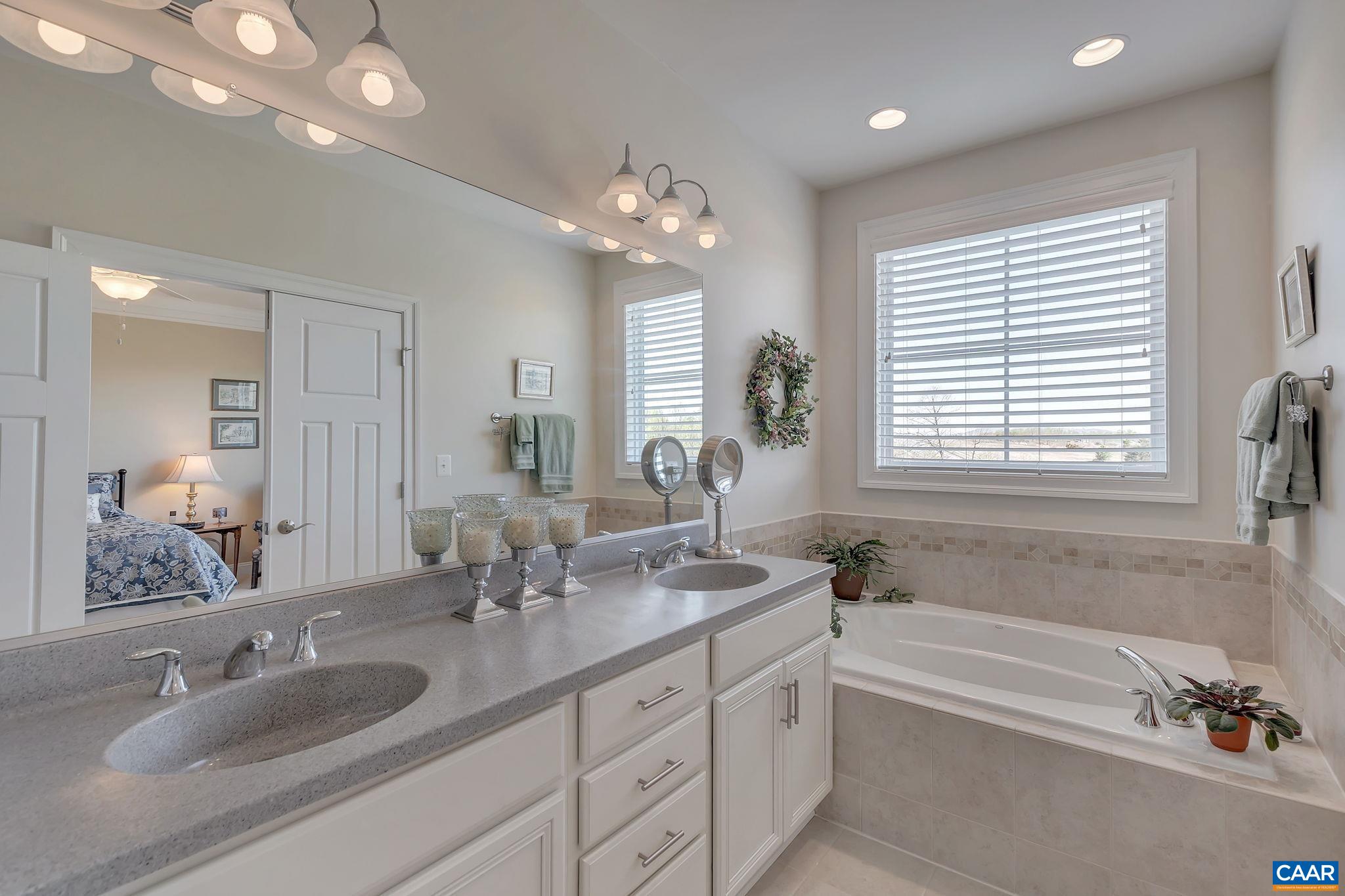 2906 TEMPLEHOF CT