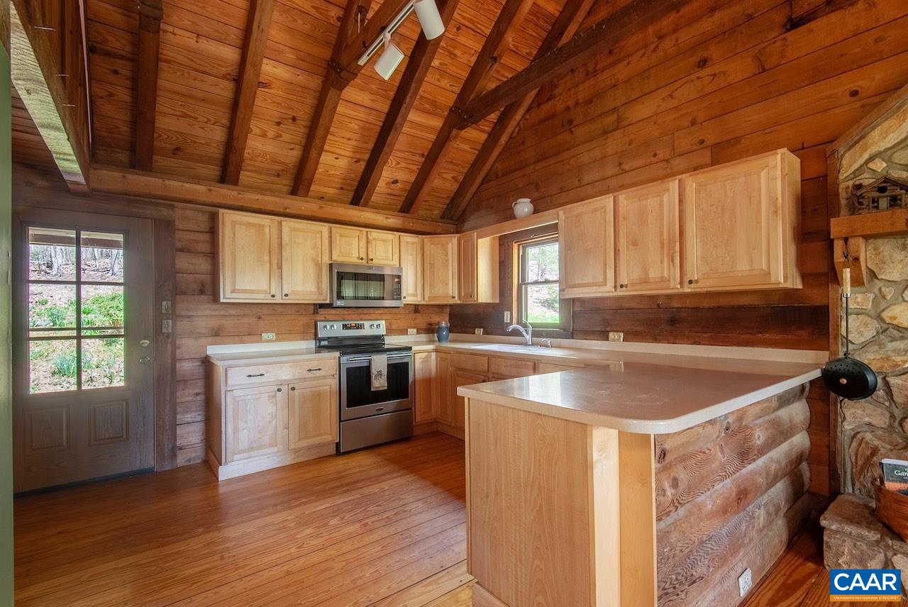 1676 ENNIS MOUNTAIN RD