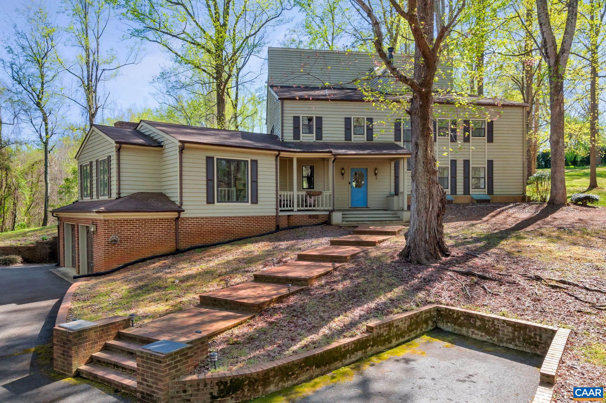 1050 OLD GARTH RD