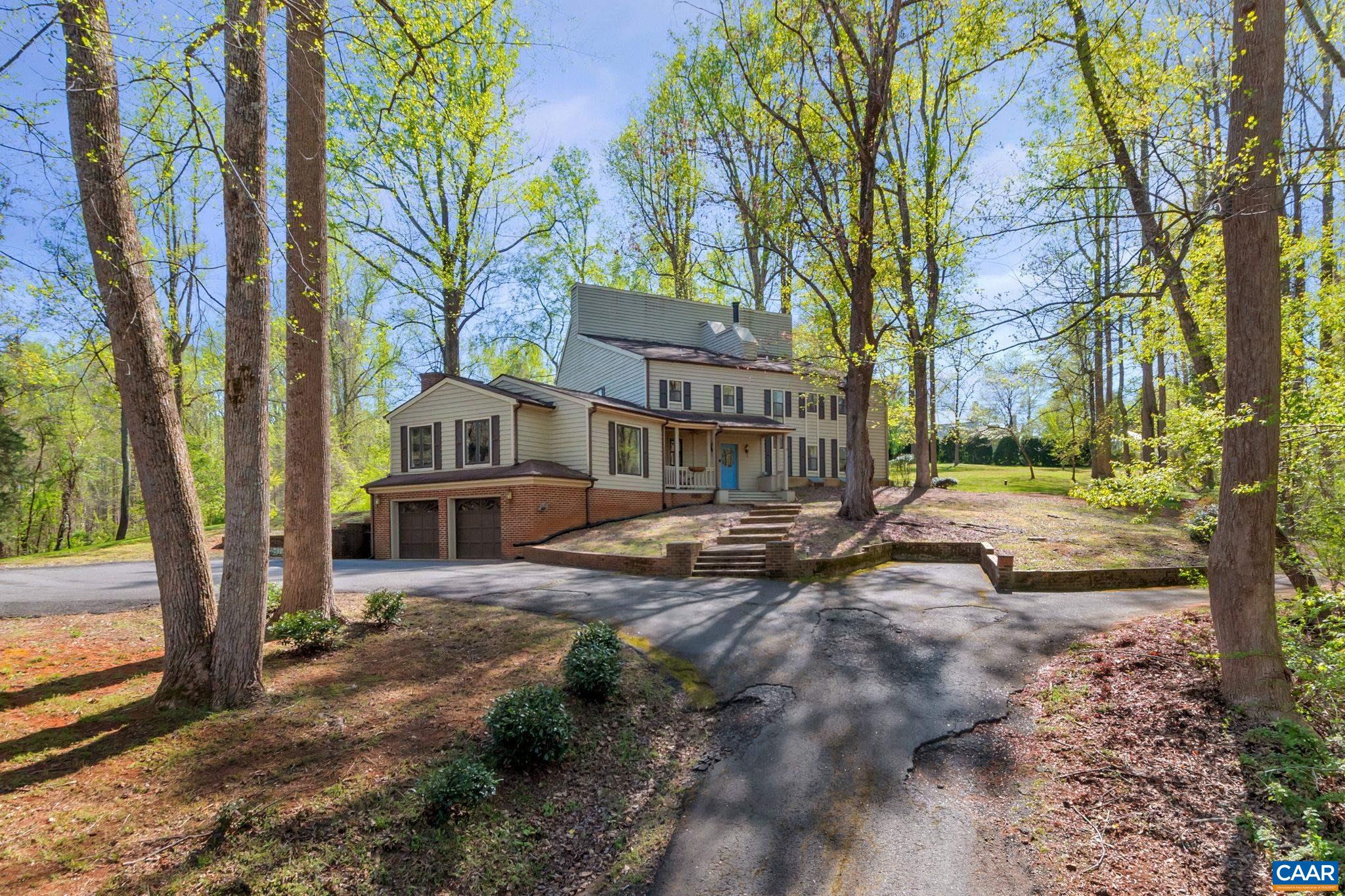 1050 OLD GARTH RD