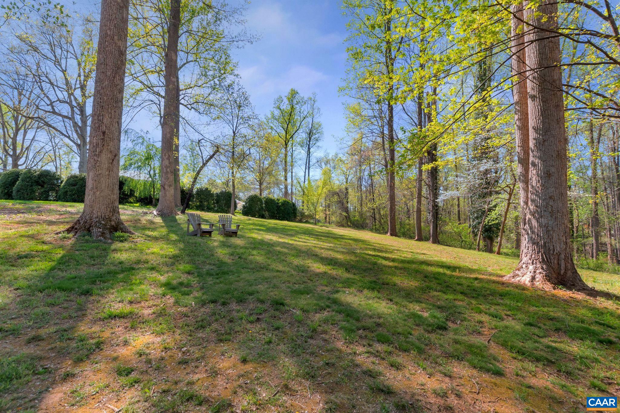 1050 OLD GARTH RD