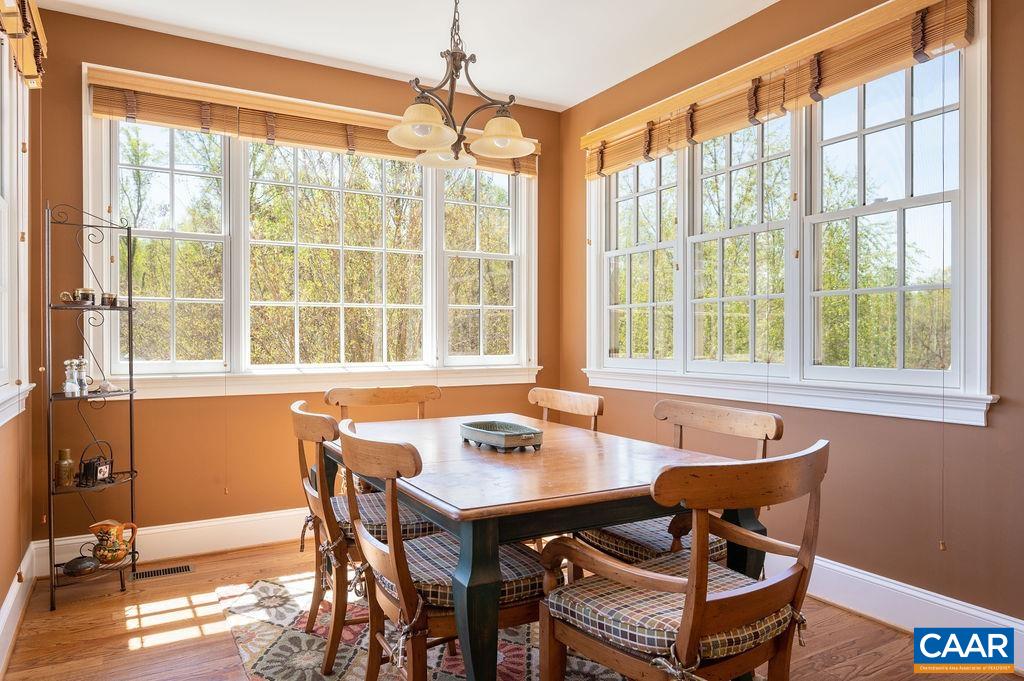 1970 OLD BALLARD FARM LN