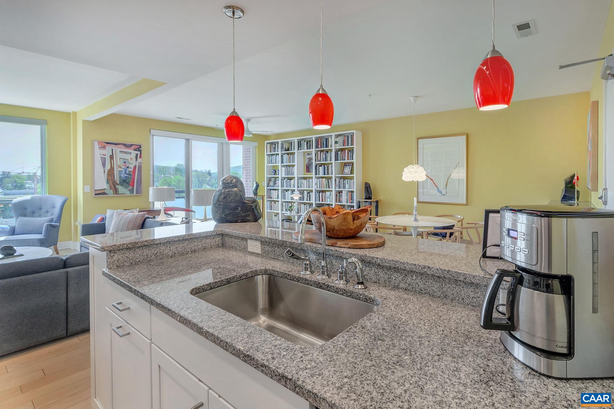 200 GARRETT ST Unit: 513