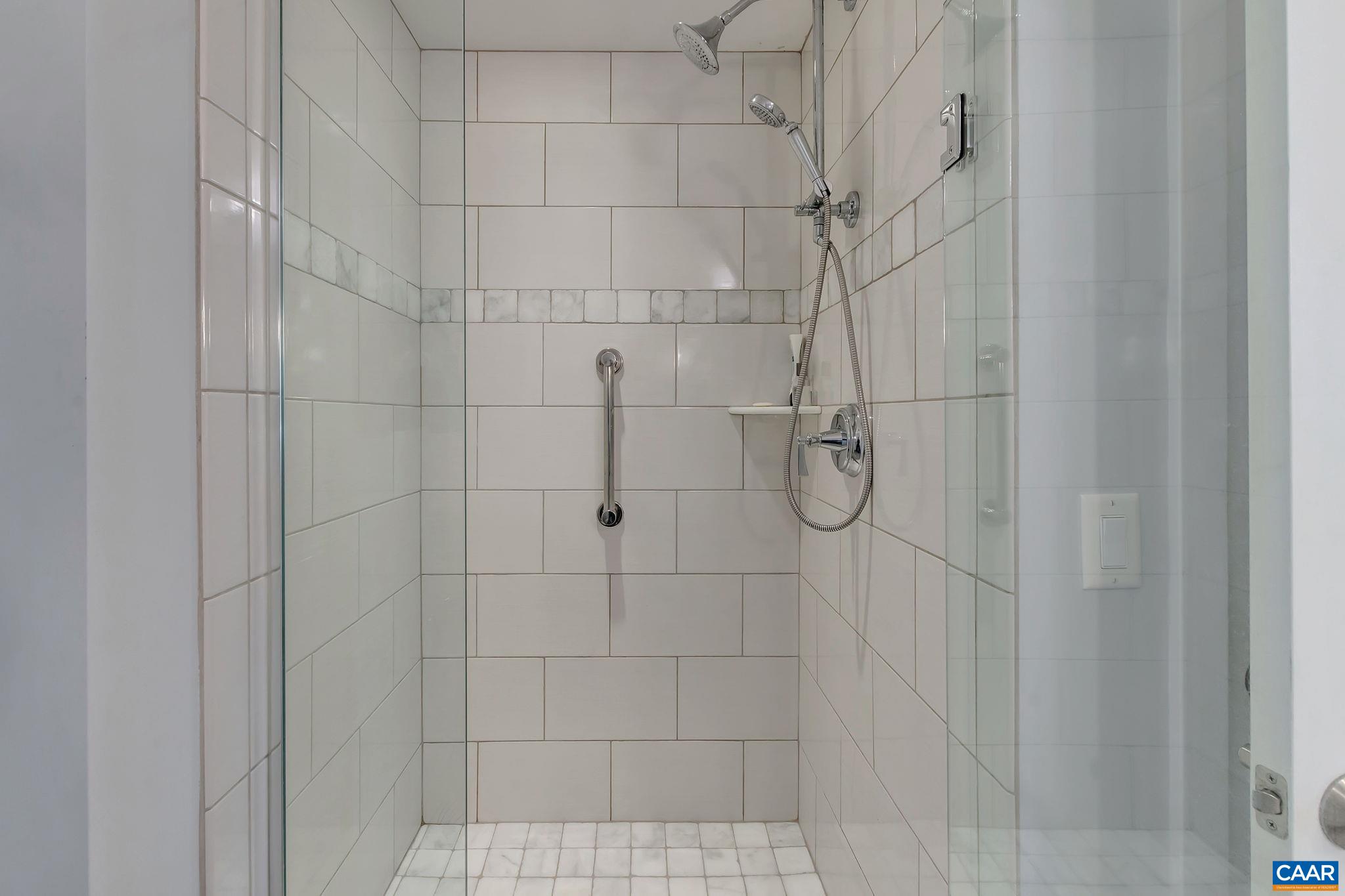 200 GARRETT ST Unit: 513