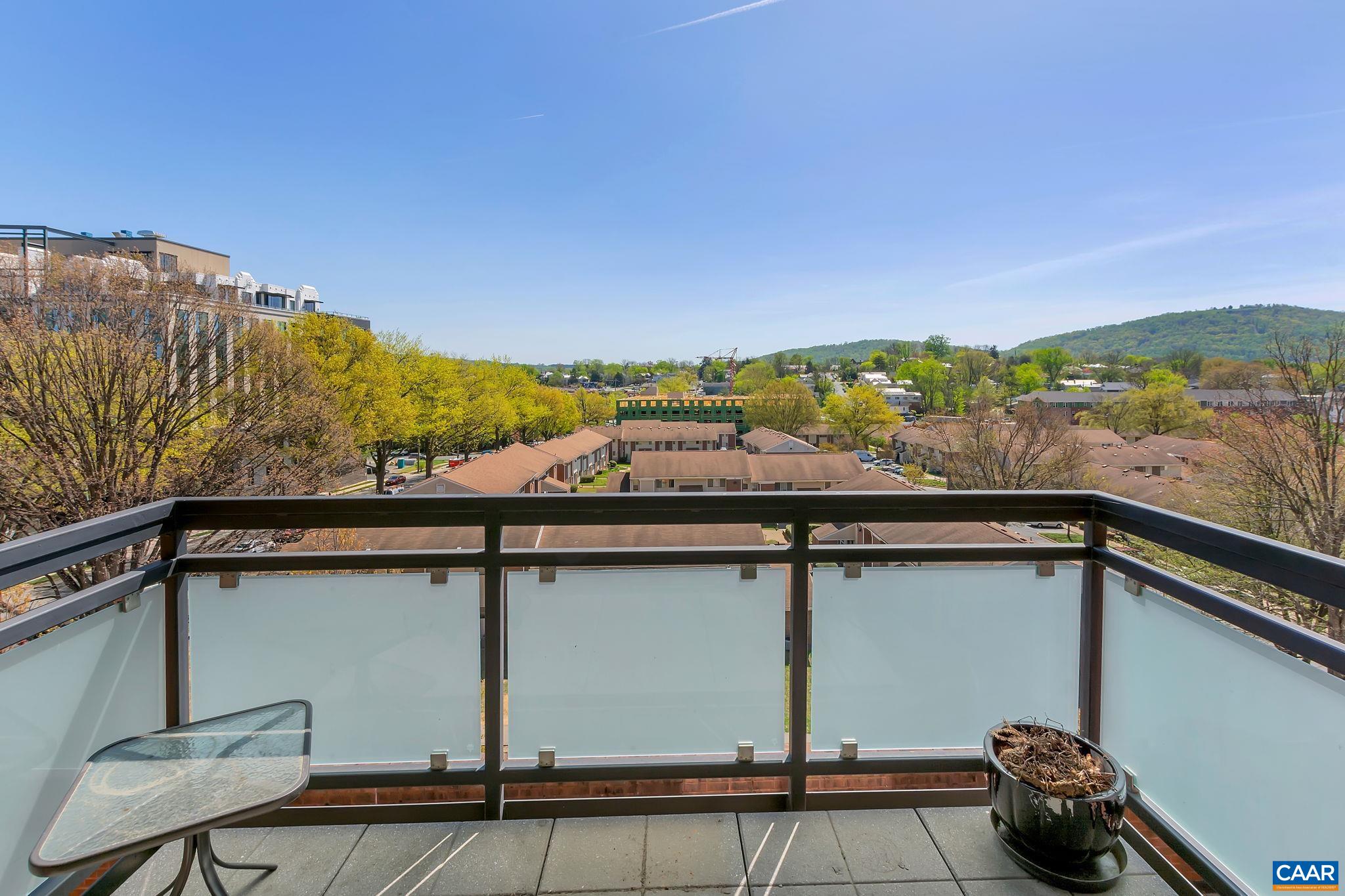 200 GARRETT ST Unit: 513