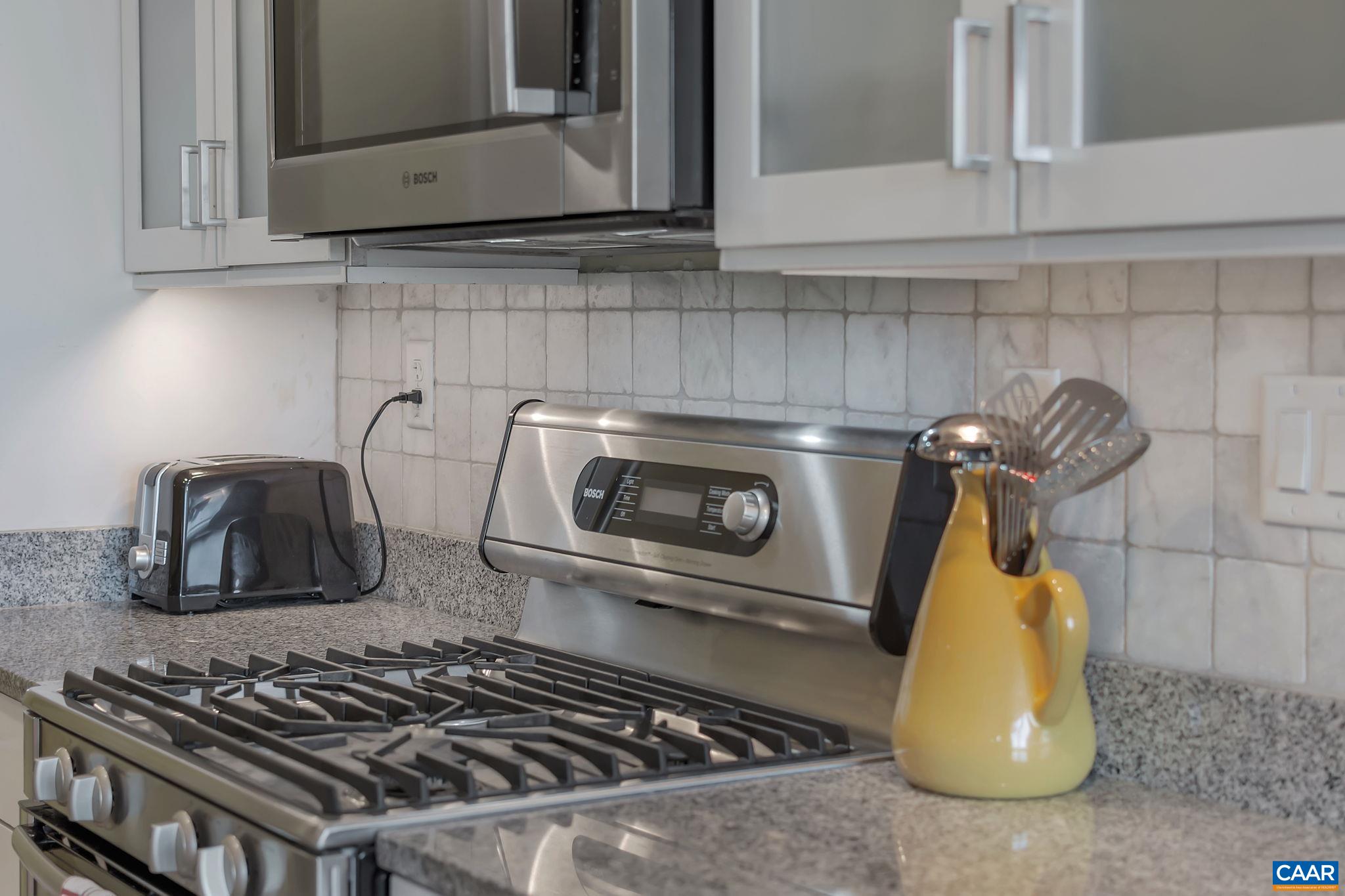 200 GARRETT ST Unit: 513